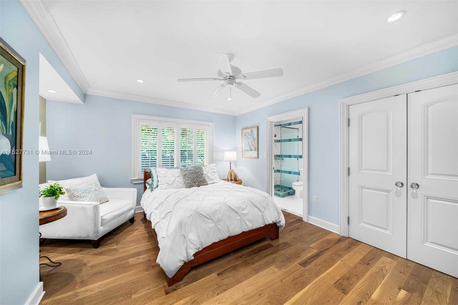 Small Image of 5400 KERWOOD OAKS DR, Coral Gables Number 28
