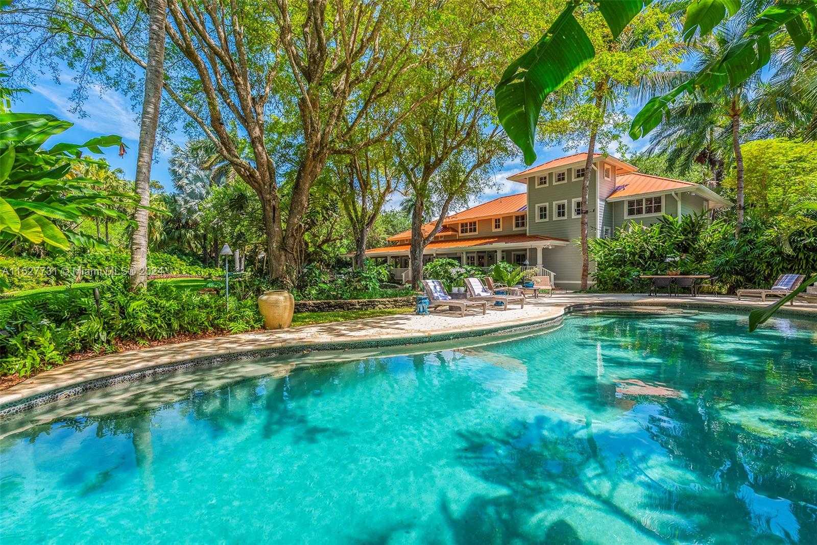 Small Image of 5400 KERWOOD OAKS DR, Coral Gables Number 32