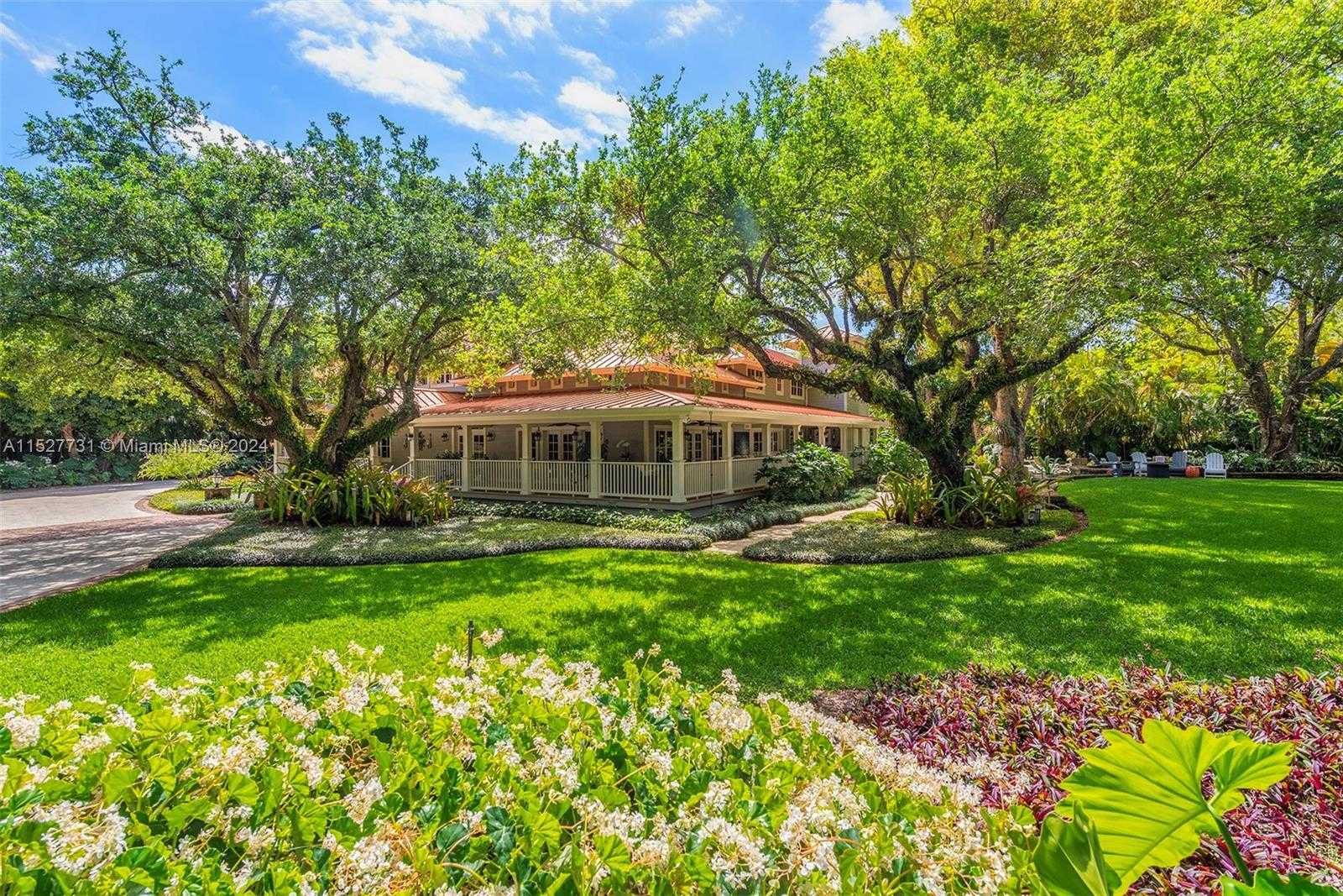 Small Image of 5400 KERWOOD OAKS DR, Coral Gables Number 33