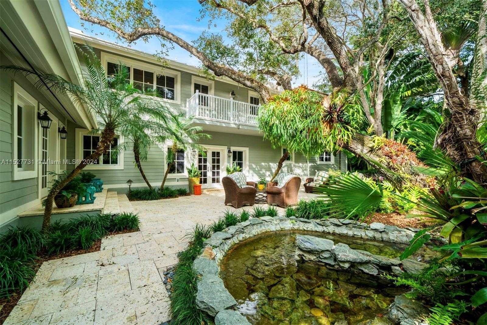 Small Image of 5400 KERWOOD OAKS DR, Coral Gables Number 34