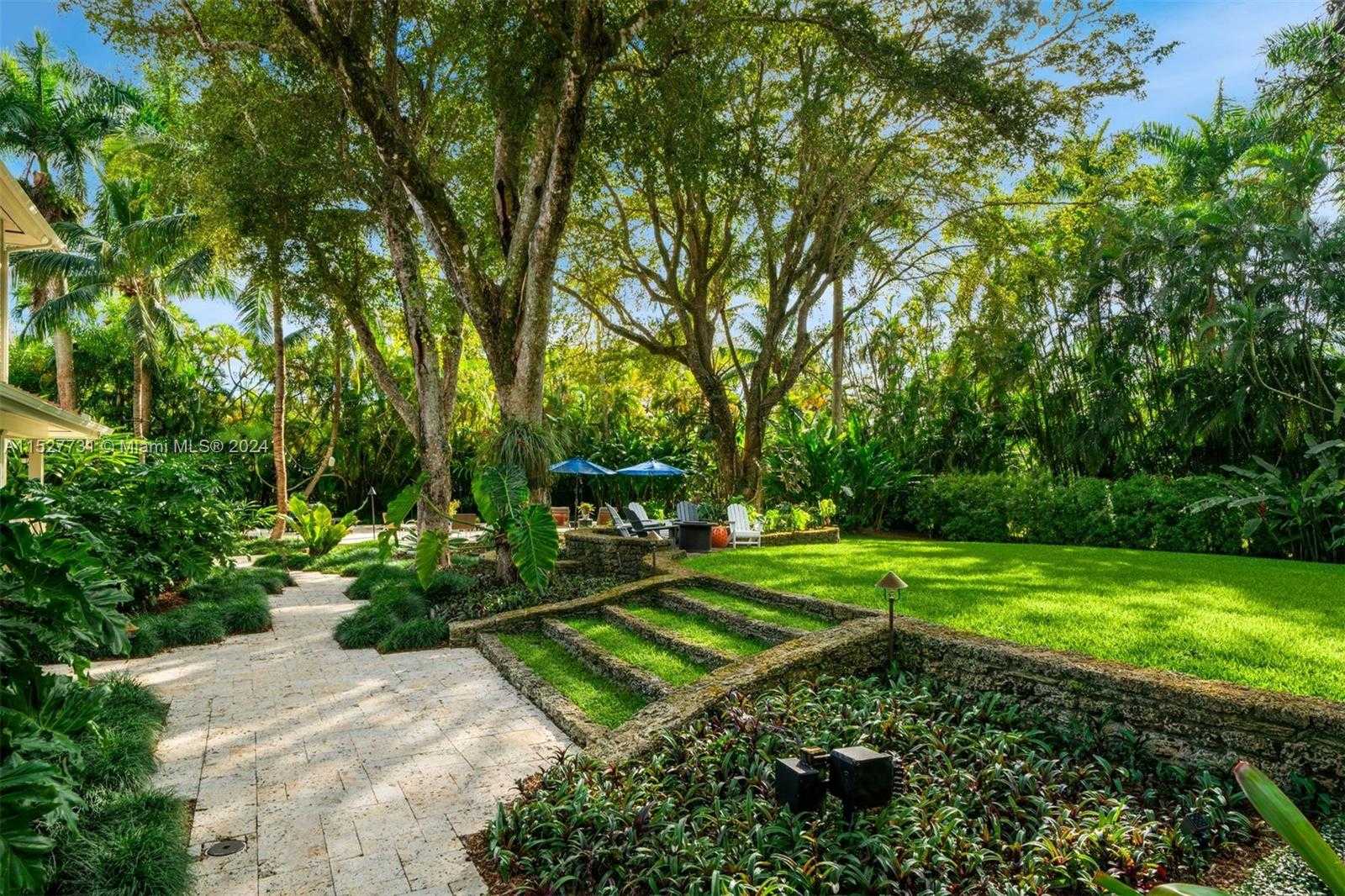 Small Image of 5400 KERWOOD OAKS DR, Coral Gables Number 35
