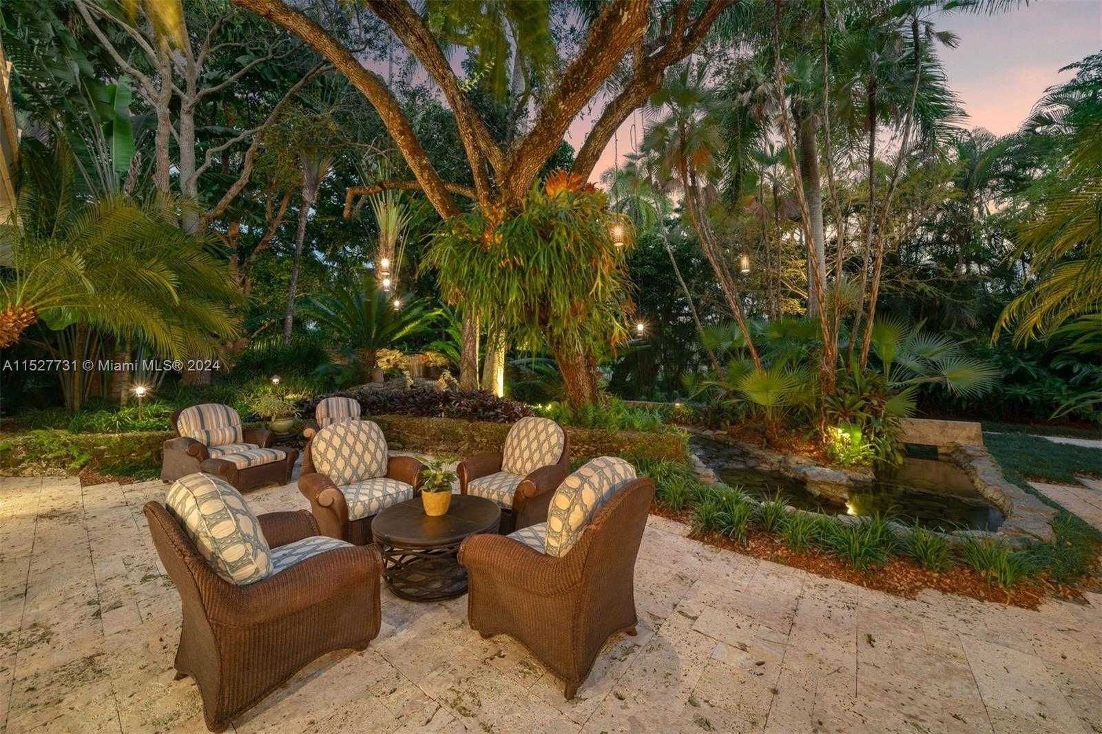 Small Image of 5400 KERWOOD OAKS DR, Coral Gables Number 39