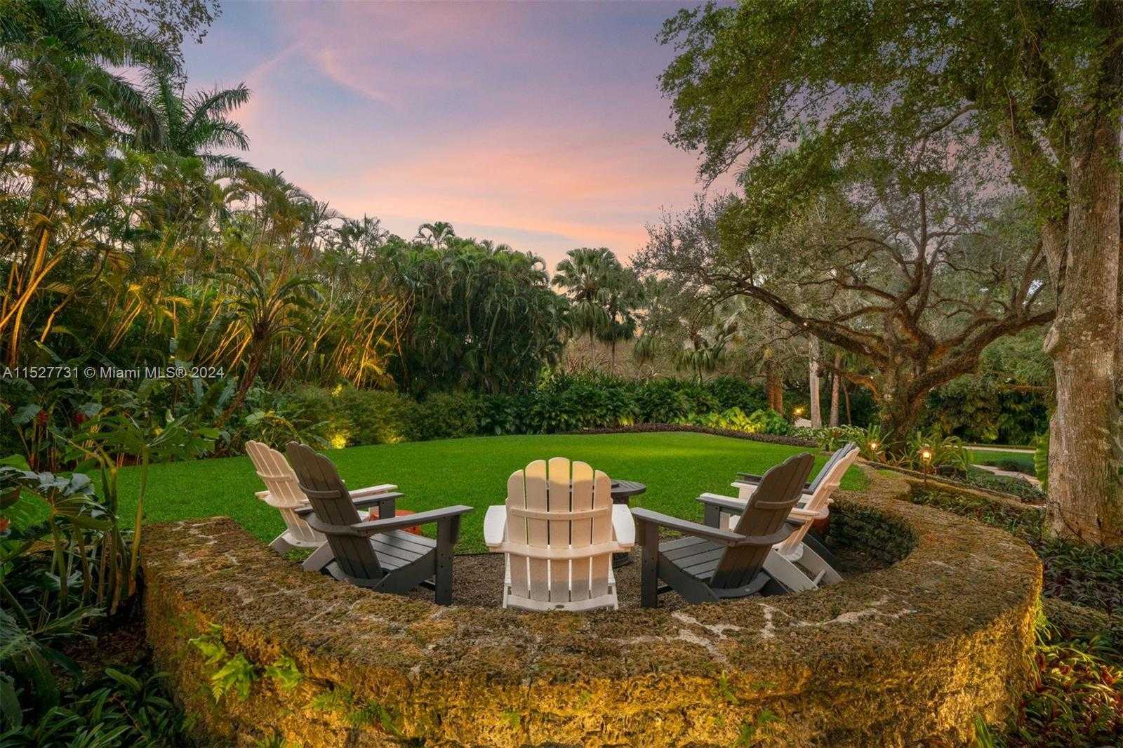 Small Image of 5400 KERWOOD OAKS DR, Coral Gables Number 42
