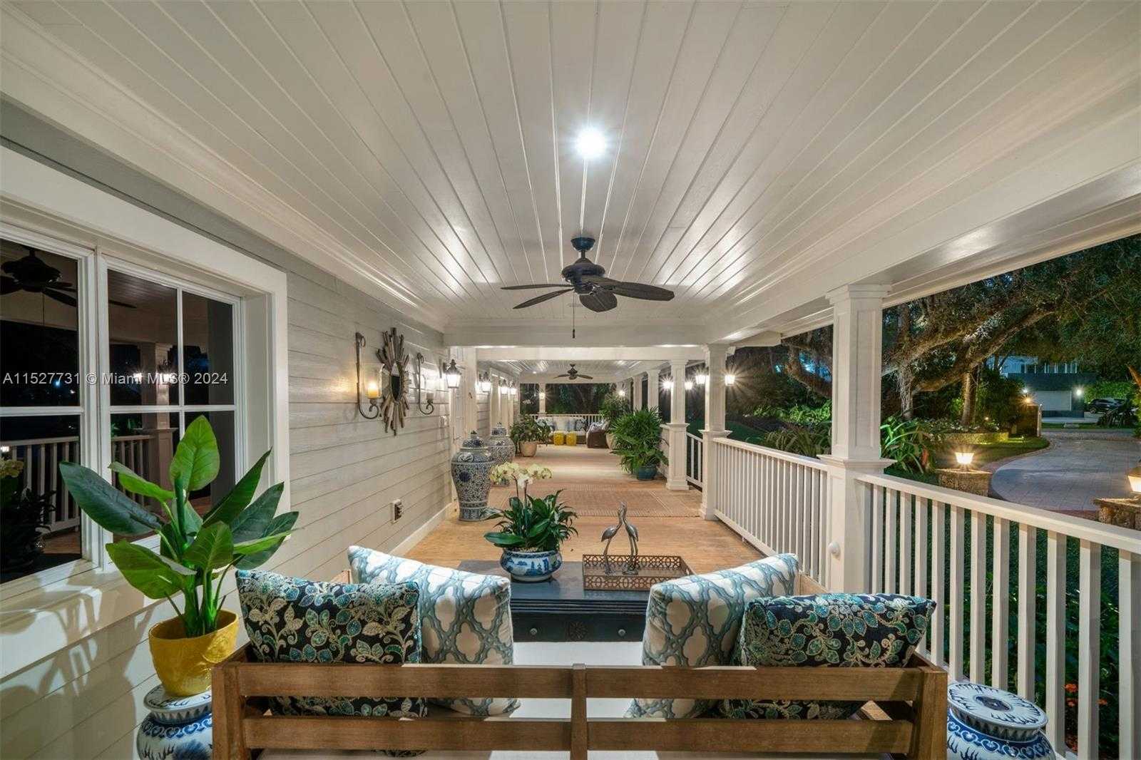 Small Image of 5400 KERWOOD OAKS DR, Coral Gables Number 43