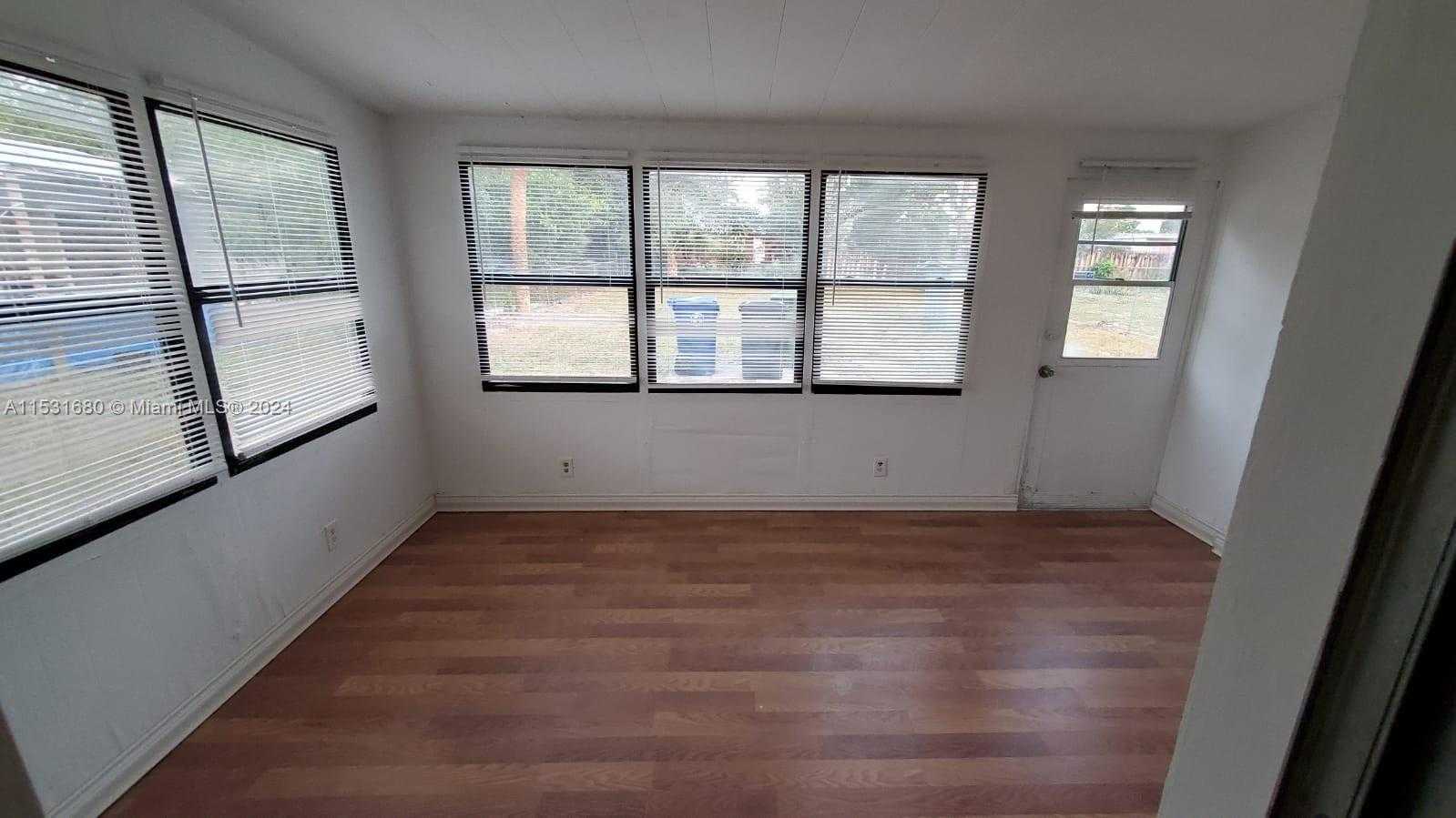 Small Image of 524 NORTH WEST 21ST AVE, Fort Lauderdale Number 13