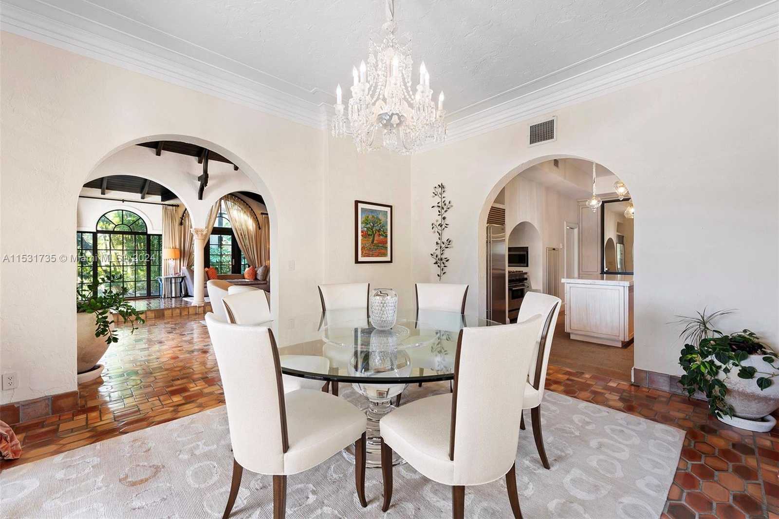 Small Image of 527 EAST DILIDO DR, Miami Beach Number 25