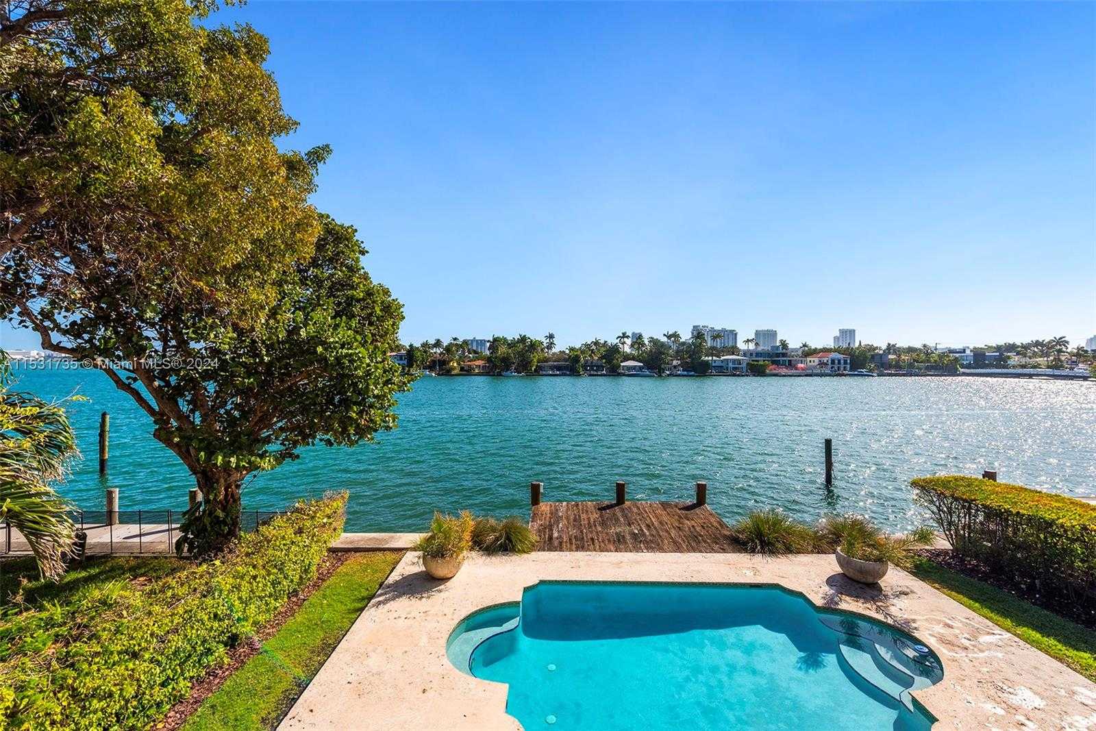 Small Image of 527 EAST DILIDO DR, Miami Beach Number 32