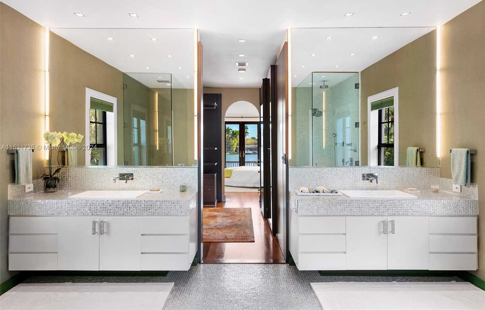 Small Image of 527 EAST DILIDO DR, Miami Beach Number 33