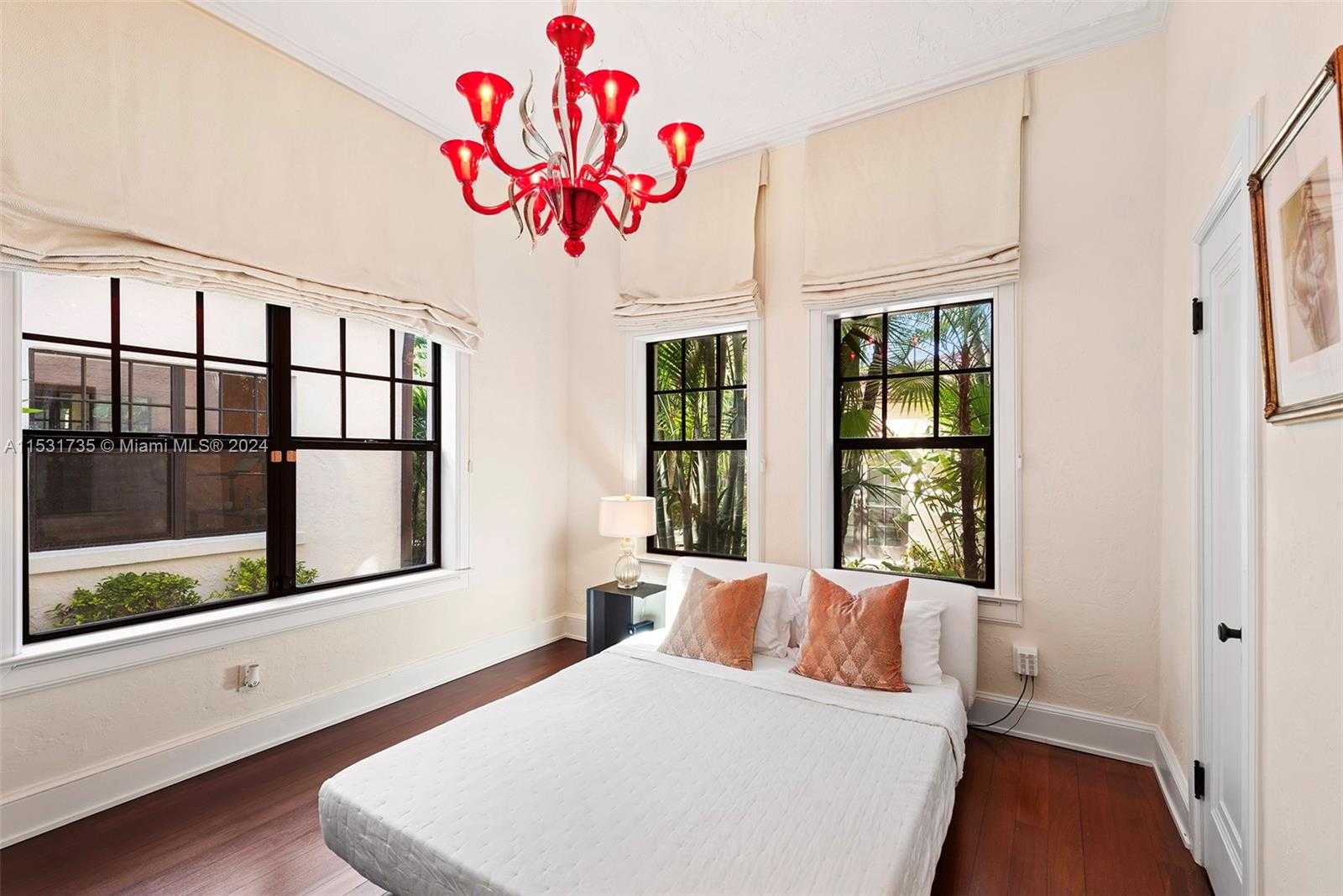 Small Image of 527 EAST DILIDO DR, Miami Beach Number 41