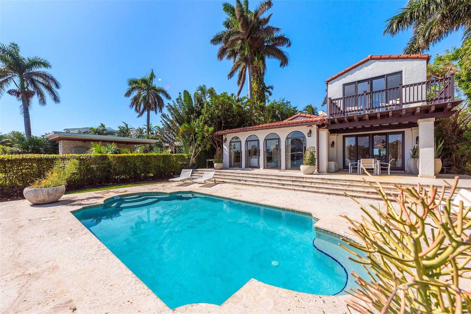 Small Image of 527 EAST DILIDO DR, Miami Beach Number 45