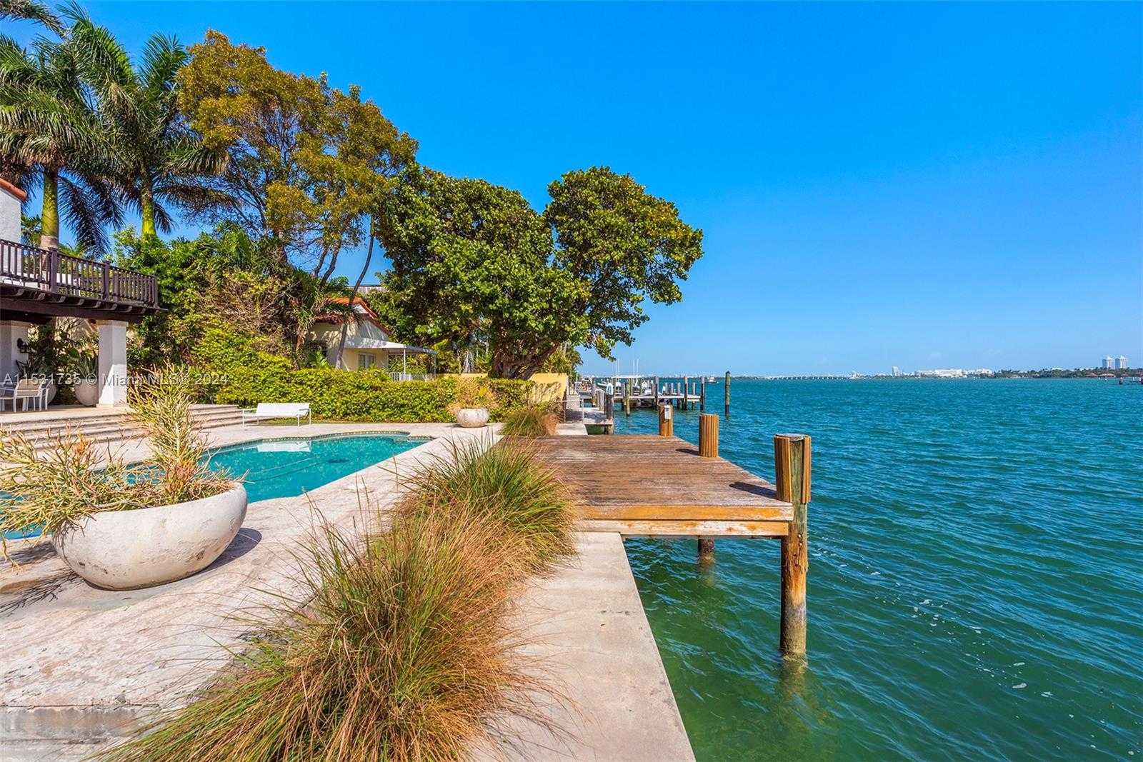 Small Image of 527 EAST DILIDO DR, Miami Beach Number 49
