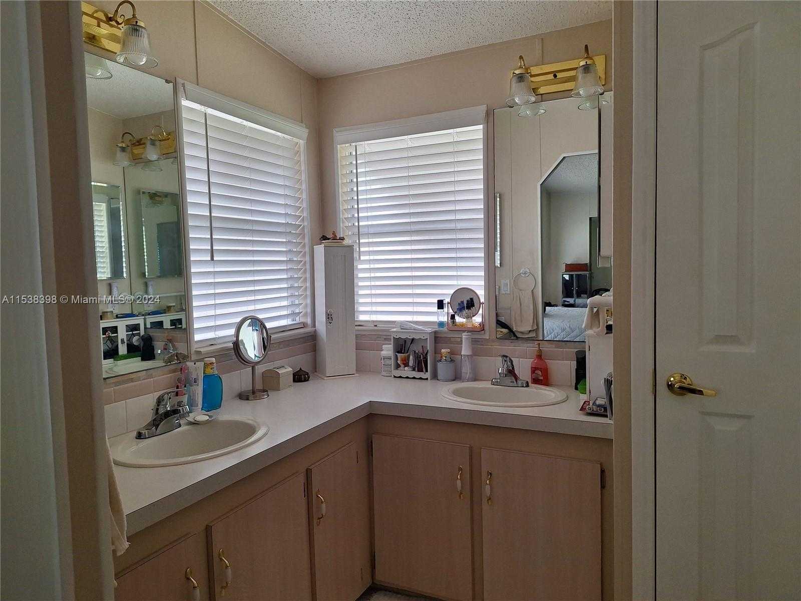 Small Image of 35303 SOUTH WEST 180TH AVENUE LOTS 381-382, Homestead Number 19