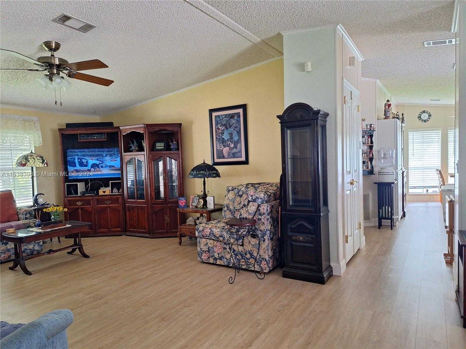 Small Image of 35303 SOUTH WEST 180TH AVENUE LOTS 381-382, Homestead Number 30