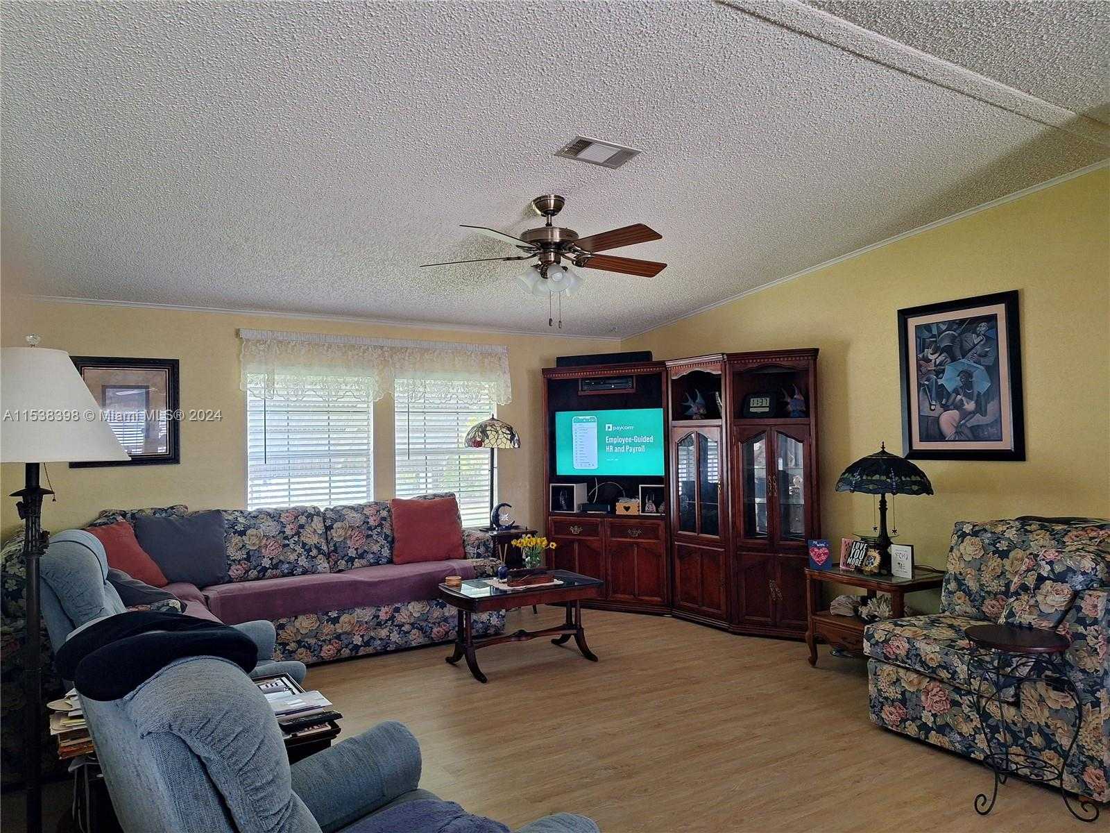 Small Image of 35303 SOUTH WEST 180TH AVENUE LOTS 381-382, Homestead Number 32