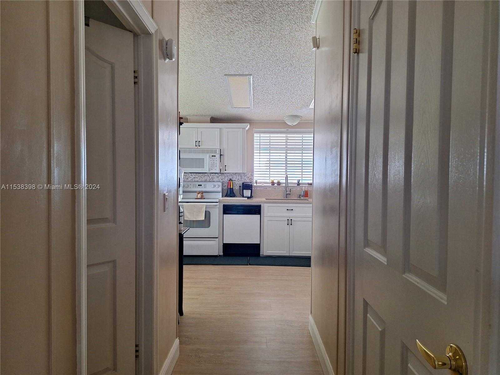 Small Image of 35303 SOUTH WEST 180TH AVENUE LOTS 381-382, Homestead Number 33