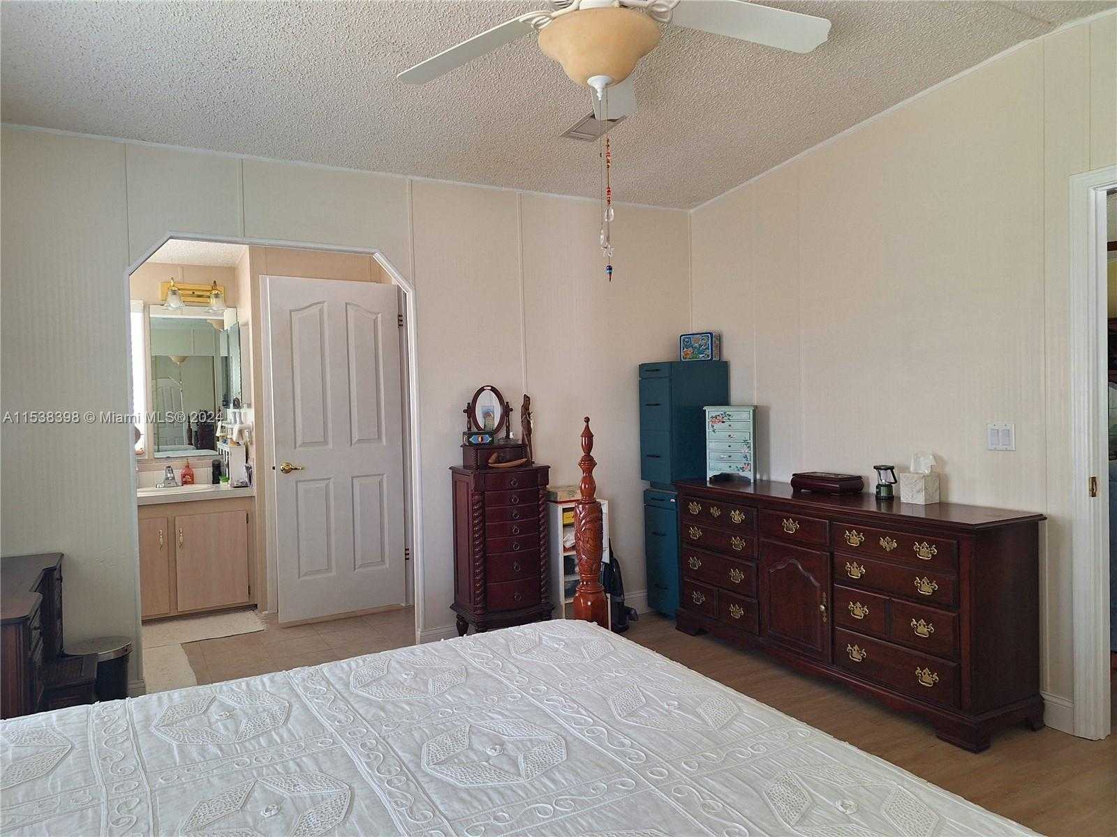 Small Image of 35303 SOUTH WEST 180TH AVENUE LOTS 381-382, Homestead Number 36