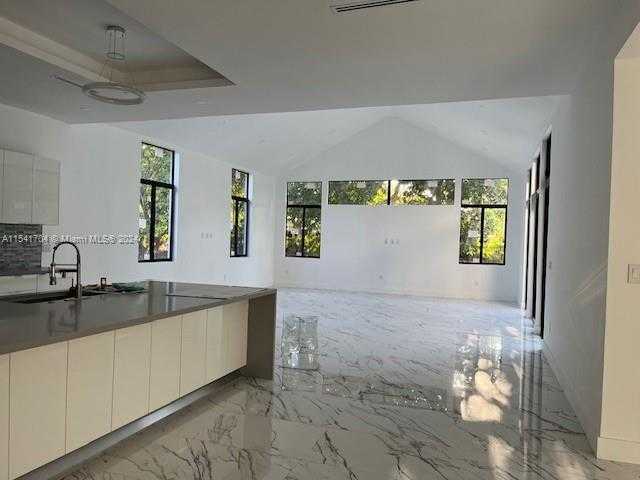 Small Image of 5455 SOUTH WEST 60 CT, Miami Number 16