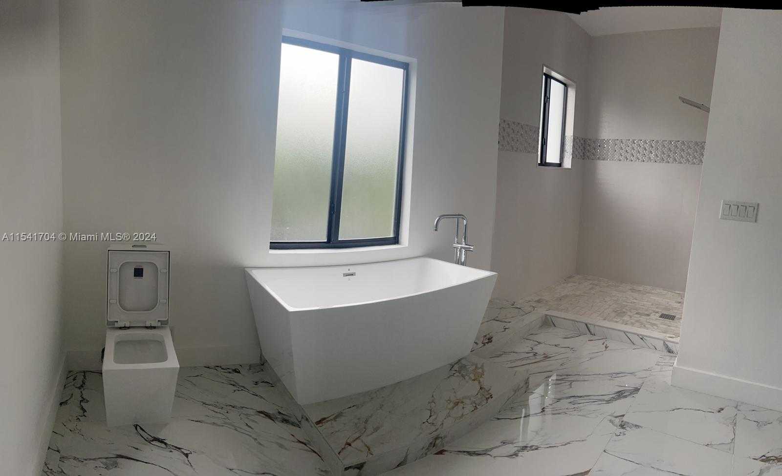 Small Image of 5455 SOUTH WEST 60 CT, Miami Number 52