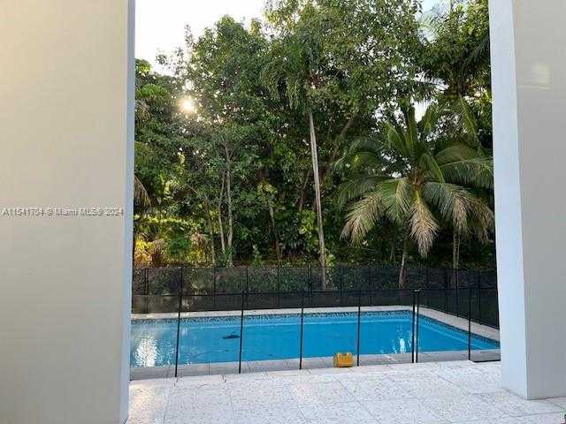 Small Image of 5455 SOUTH WEST 60 CT, Miami Number 68