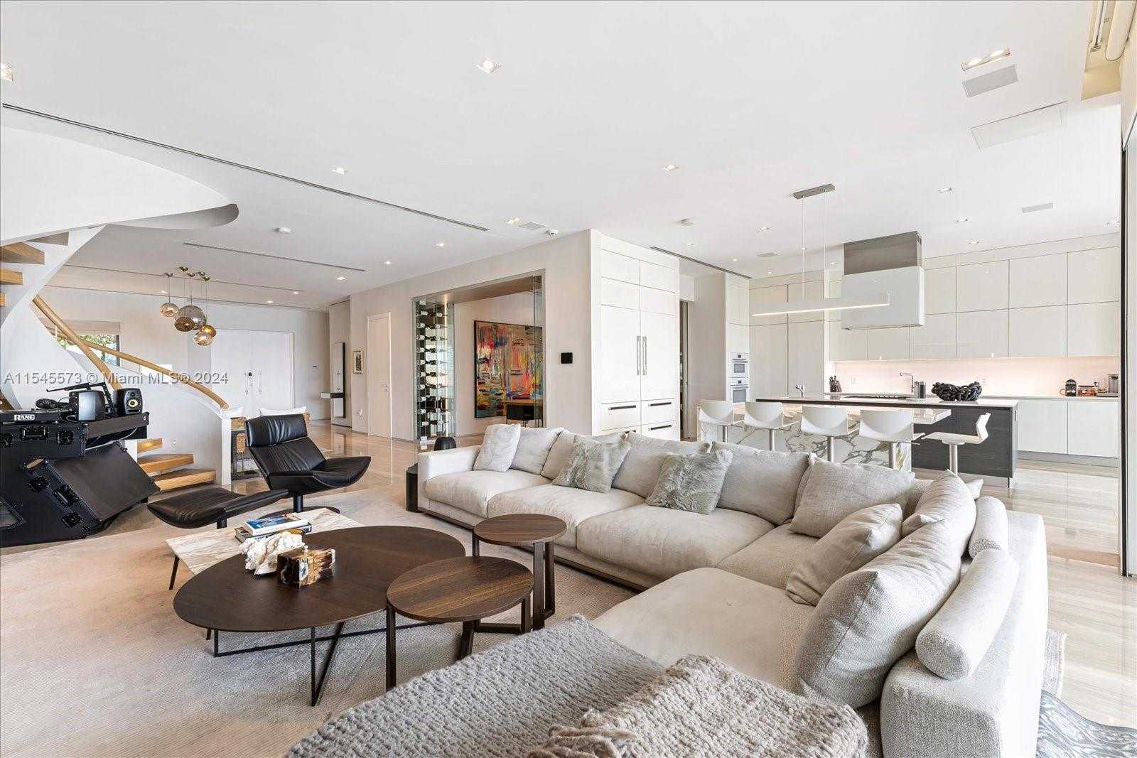 Small Image of 401 EAST RIVO ALTO DR, Miami Beach Number 12