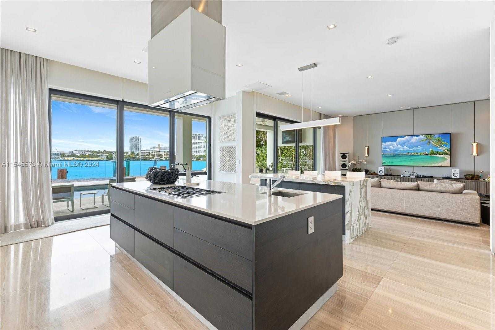 Small Image of 401 EAST RIVO ALTO DR, Miami Beach Number 14
