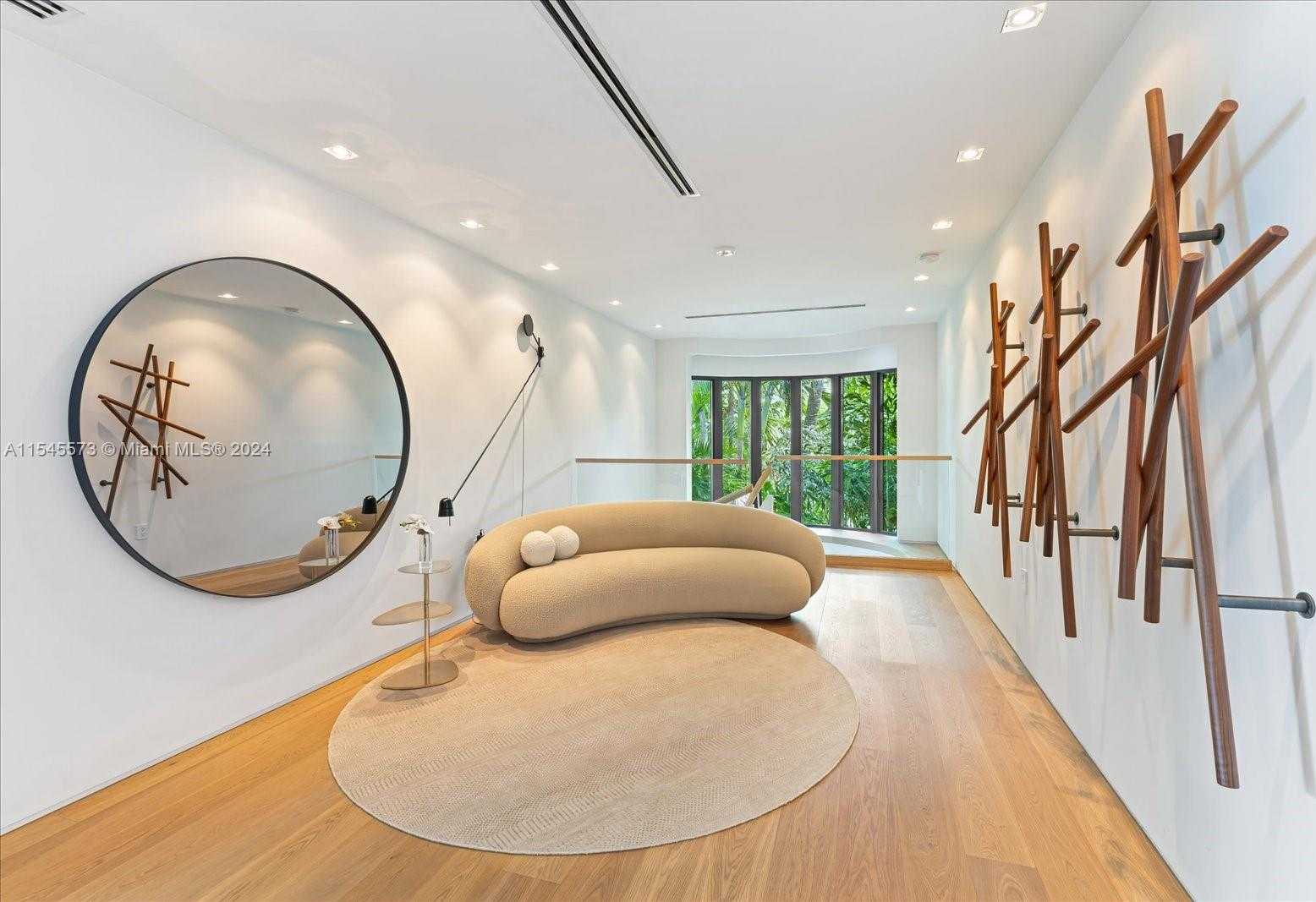Small Image of 401 EAST RIVO ALTO DR, Miami Beach Number 18