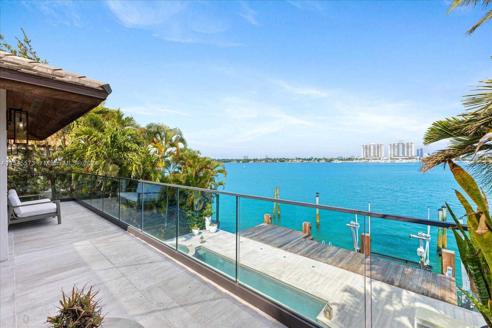 Small Image of 401 EAST RIVO ALTO DR, Miami Beach Number 22