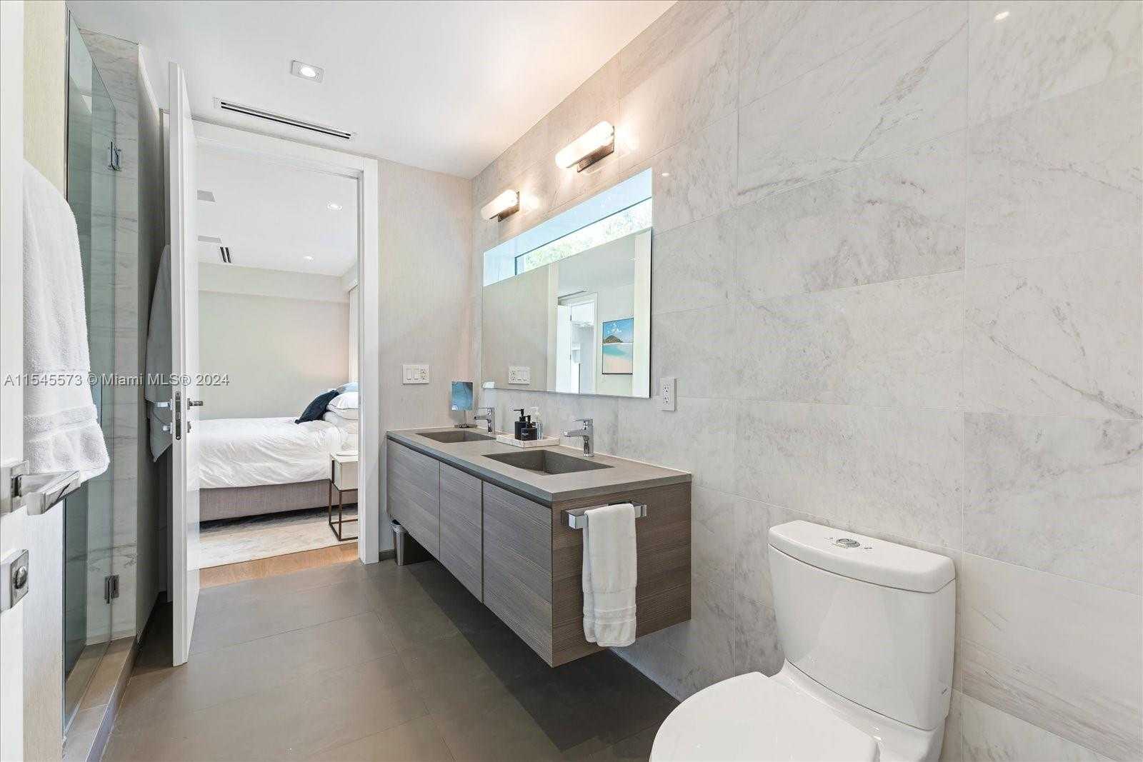 Small Image of 401 EAST RIVO ALTO DR, Miami Beach Number 28