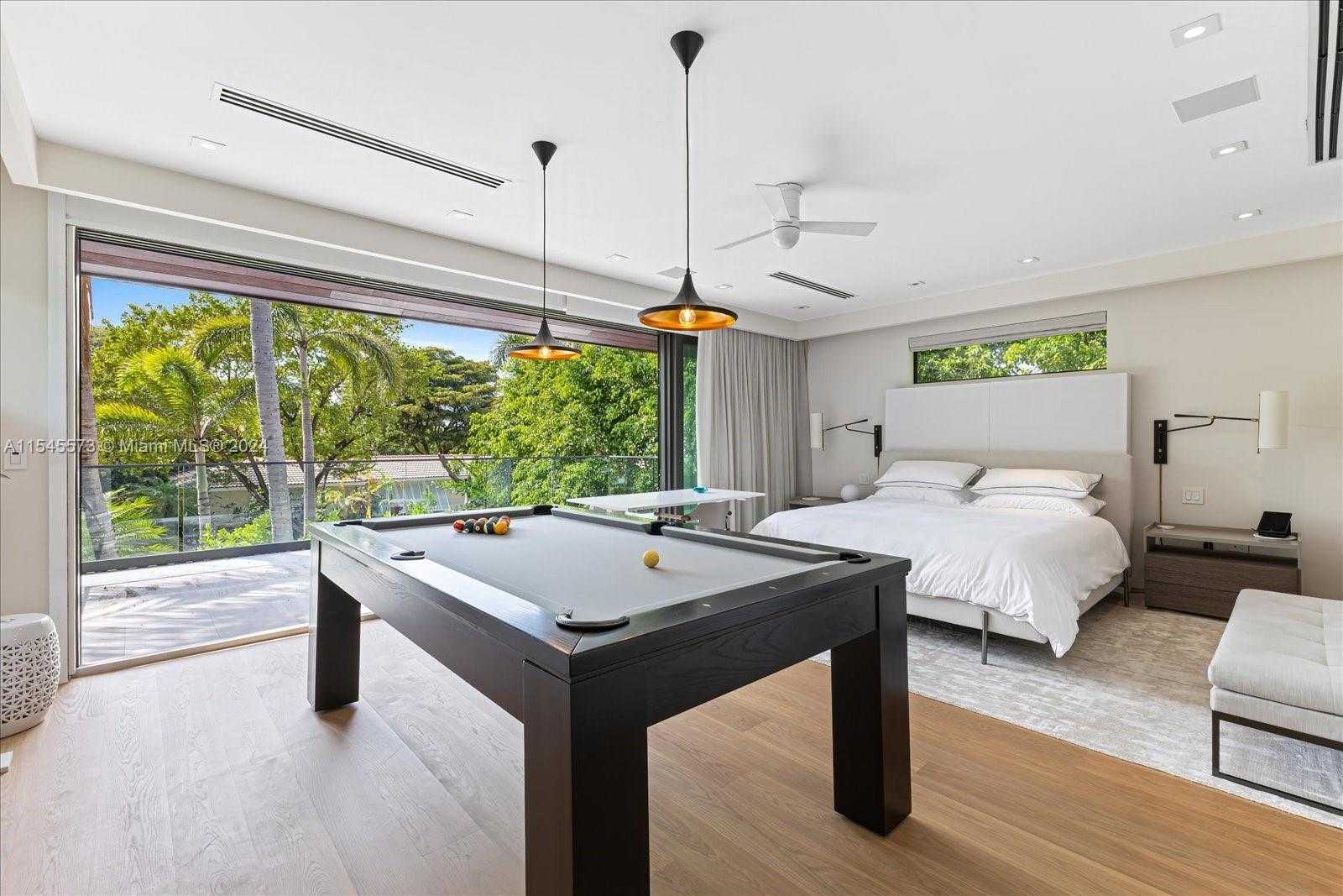 Small Image of 401 EAST RIVO ALTO DR, Miami Beach Number 29