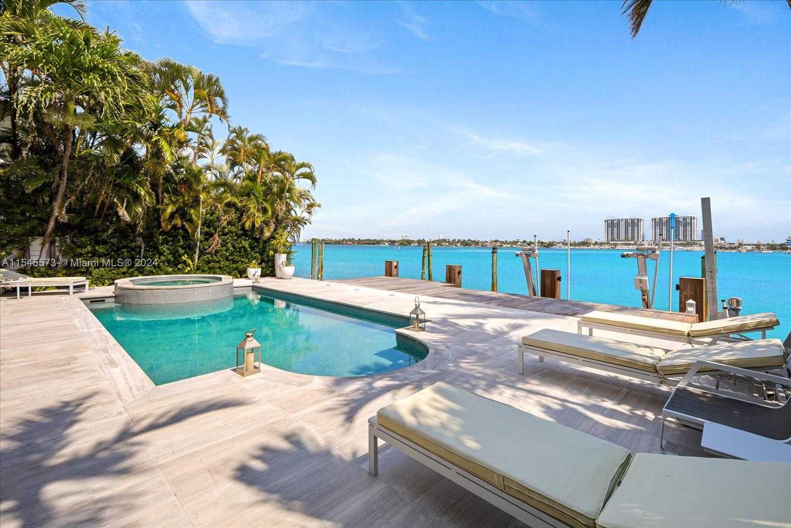 Small Image of 401 EAST RIVO ALTO DR, Miami Beach Number 35