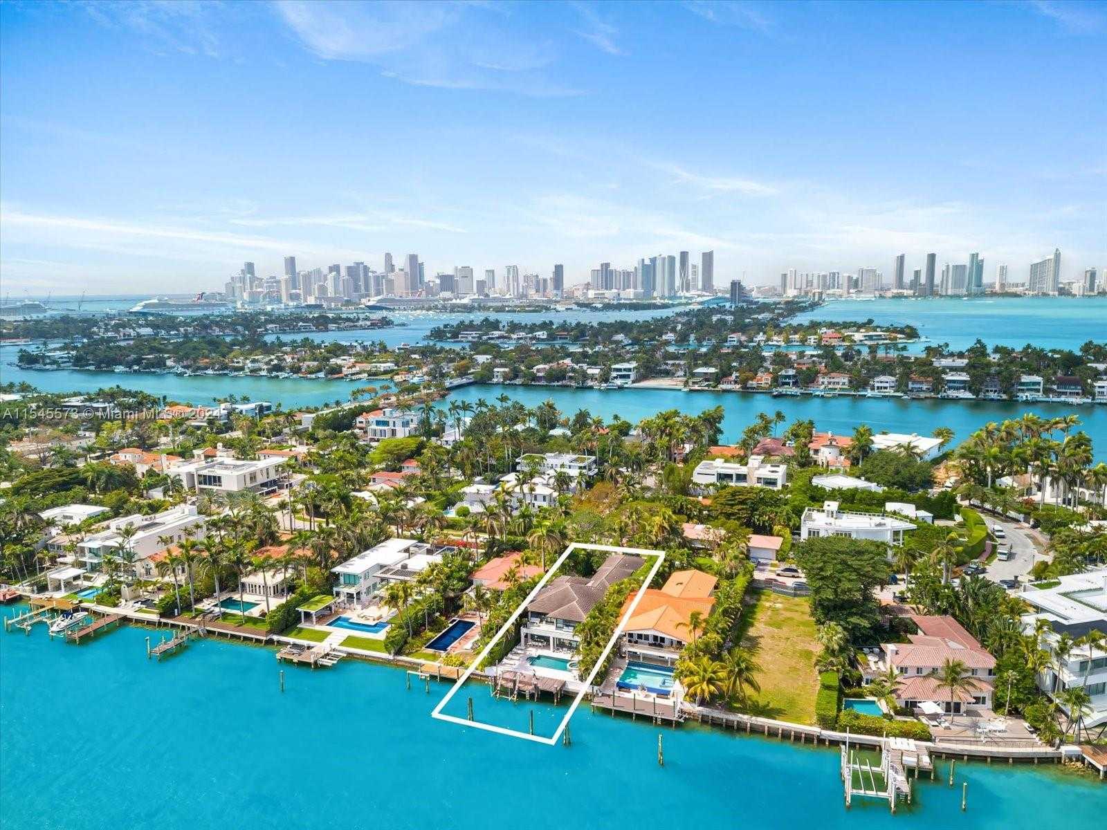 Small Image of 401 EAST RIVO ALTO DR, Miami Beach Number 41