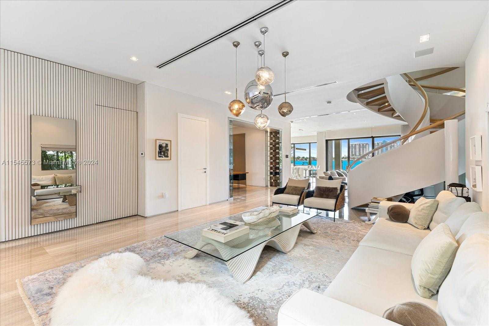 Small Image of 401 EAST RIVO ALTO DR, Miami Beach Number 5
