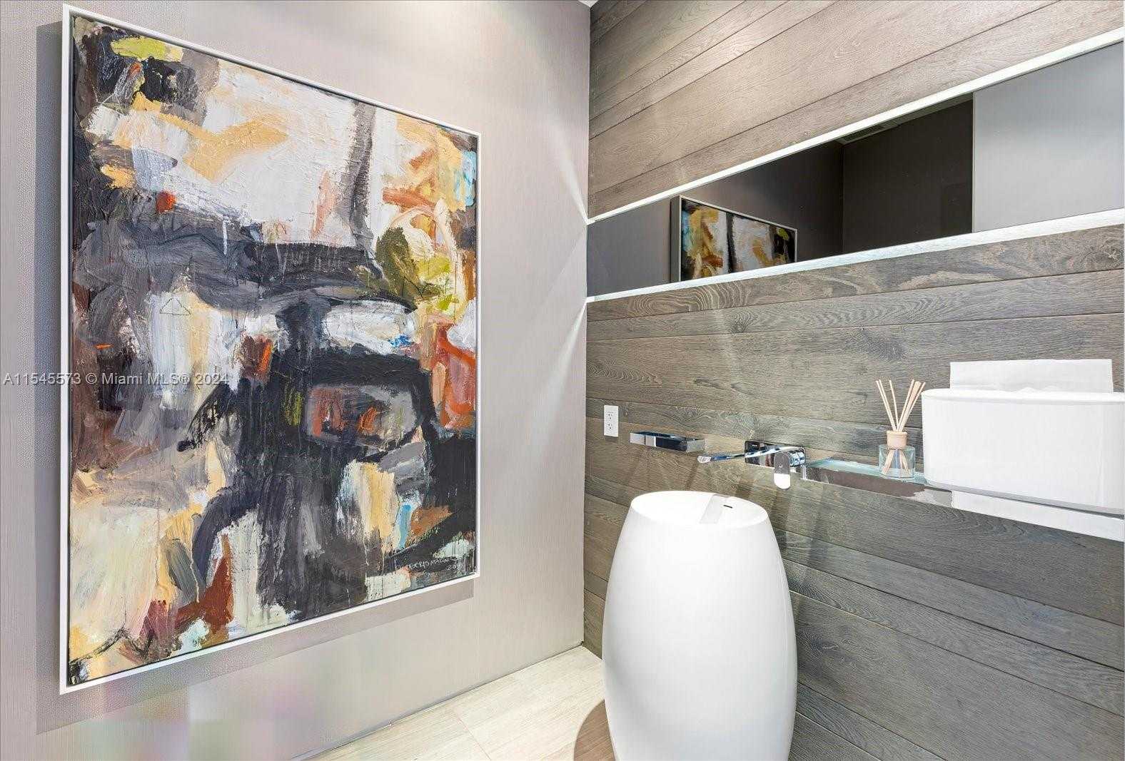 Small Image of 401 EAST RIVO ALTO DR, Miami Beach Number 7
