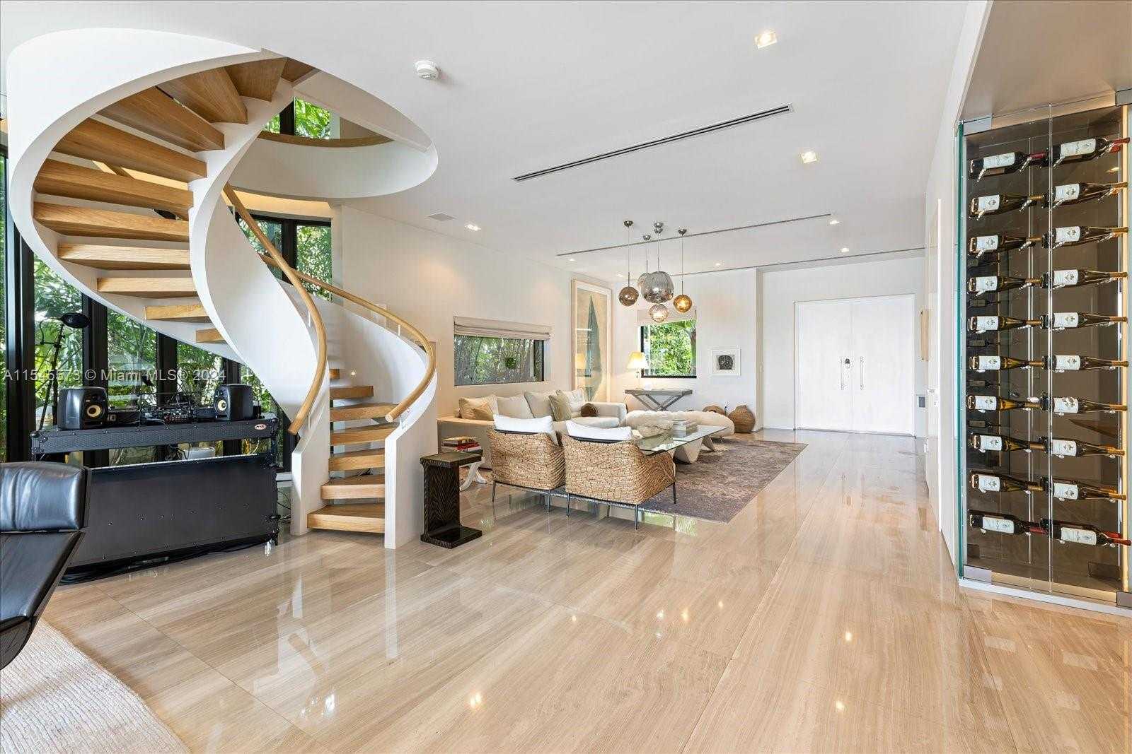 Small Image of 401 EAST RIVO ALTO DR, Miami Beach Number 8