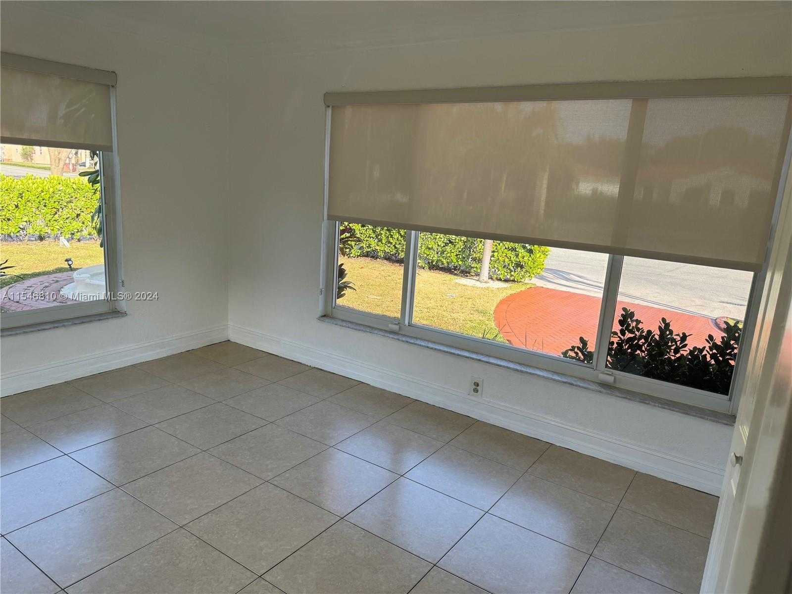 Small Image of 206 PONCE DE LEON BLVD, Coral Gables Number 19