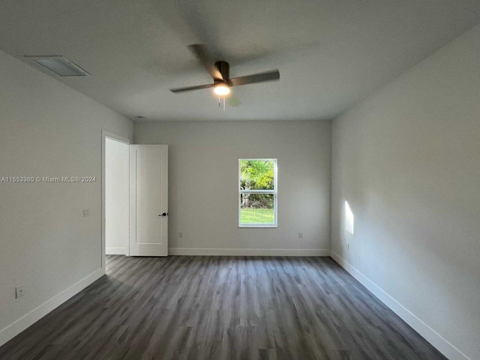 Small Image of 1024 EAST BAGGET ST, Lehigh Acres Number 16