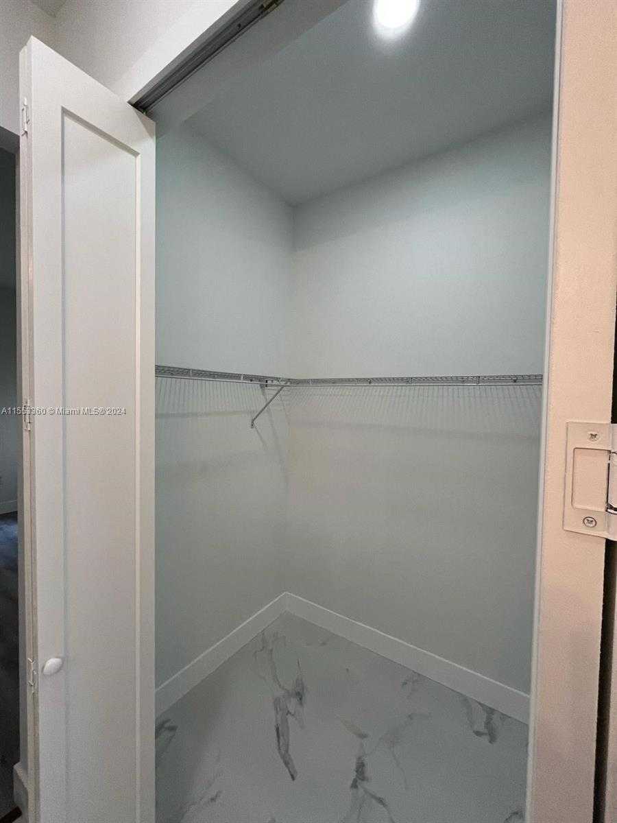 Small Image of 1024 EAST BAGGET ST, Lehigh Acres Number 17