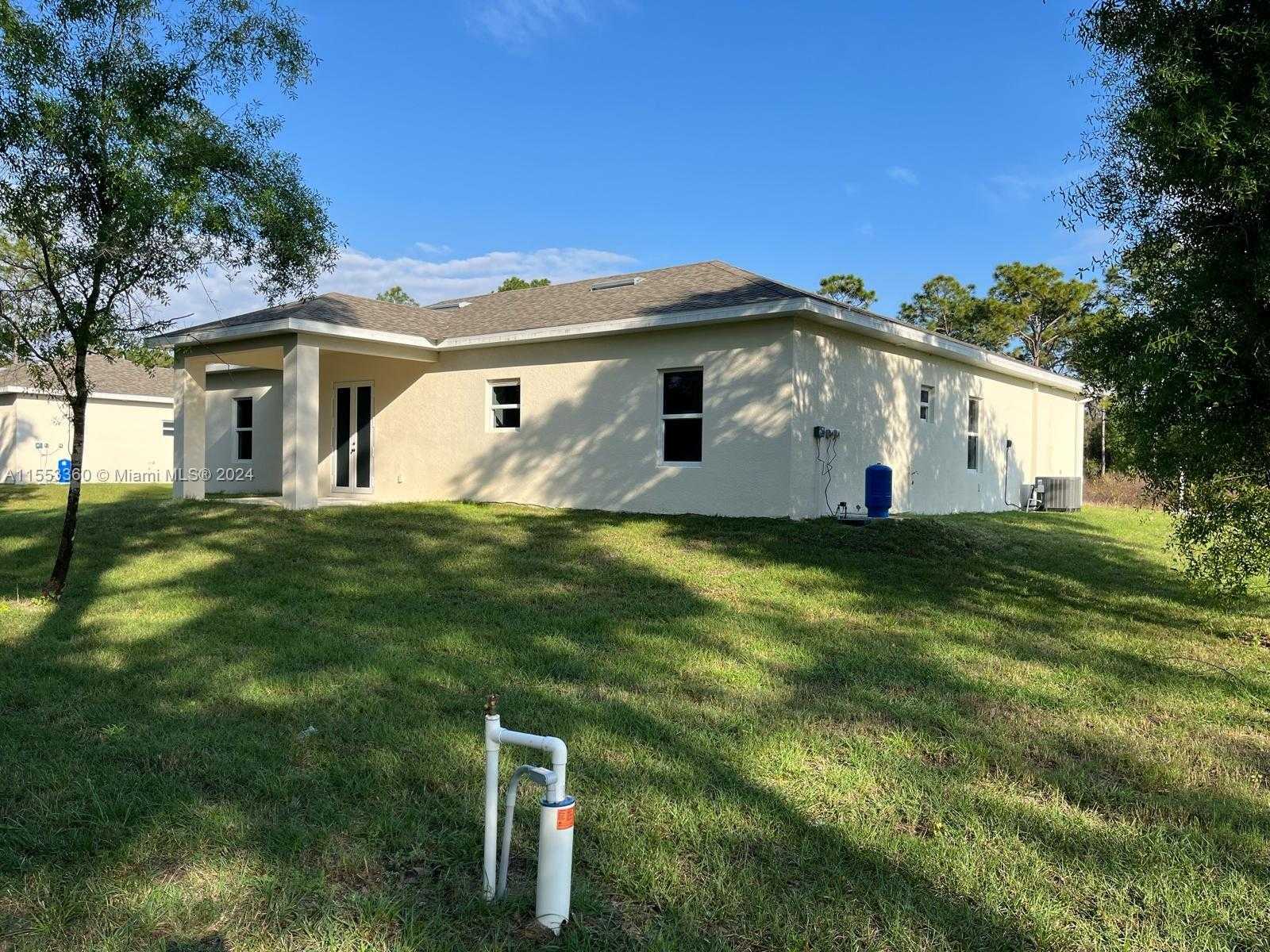 Small Image of 1024 EAST BAGGET ST, Lehigh Acres Number 2