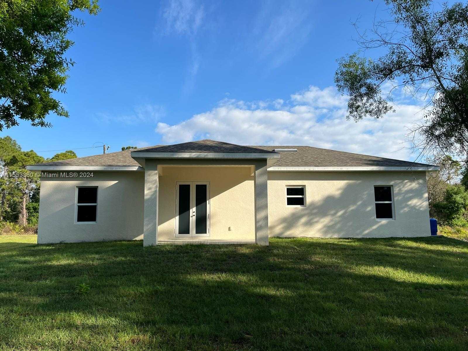 Small Image of 1024 EAST BAGGET ST, Lehigh Acres Number 3