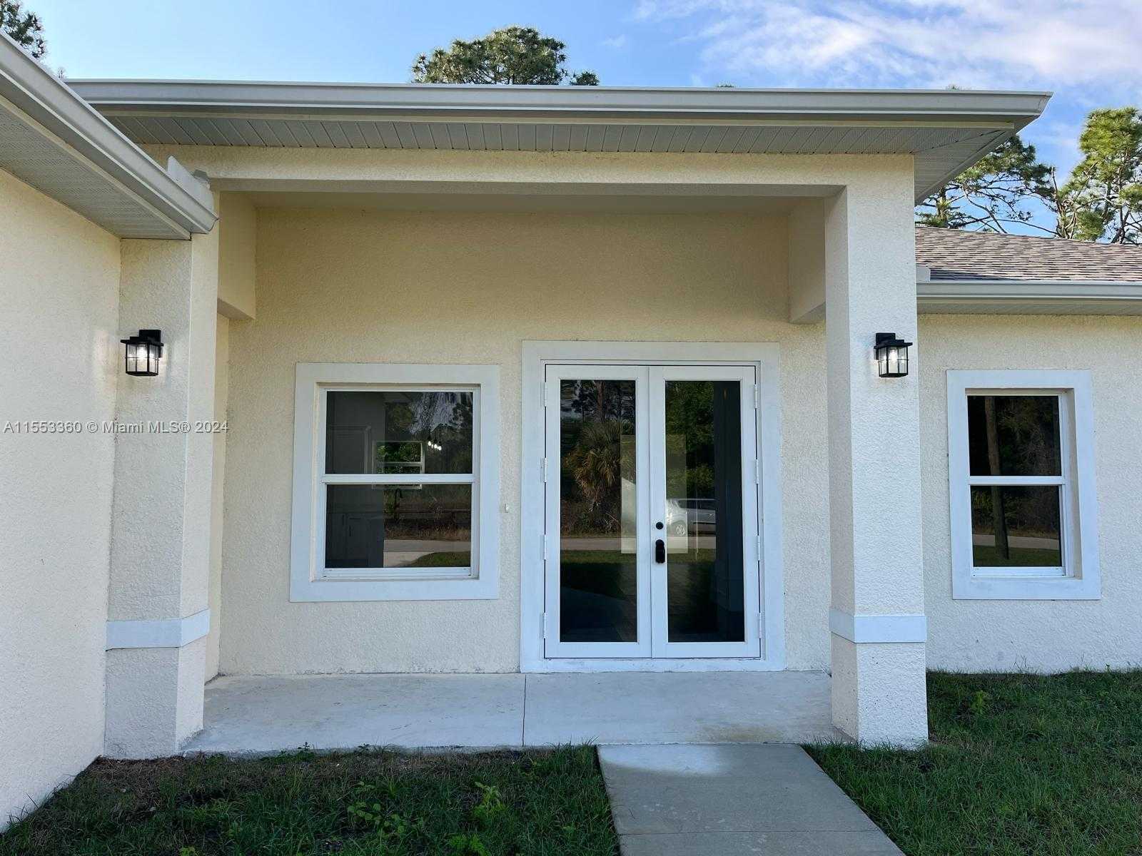 Small Image of 1024 EAST BAGGET ST, Lehigh Acres Number 4