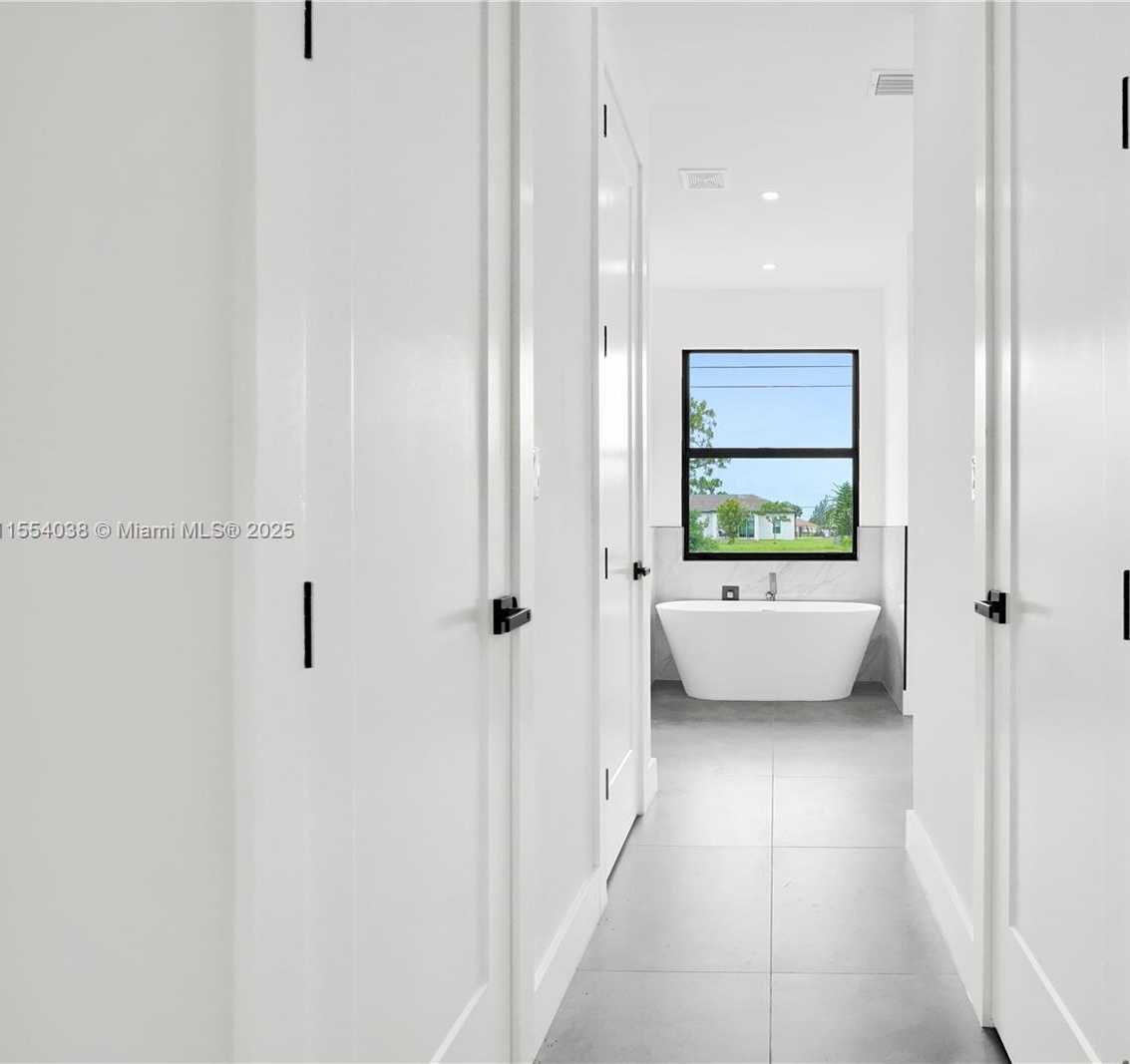Small Image of 1623 NORTH WEST 17TH ST, Cape Coral Number 24