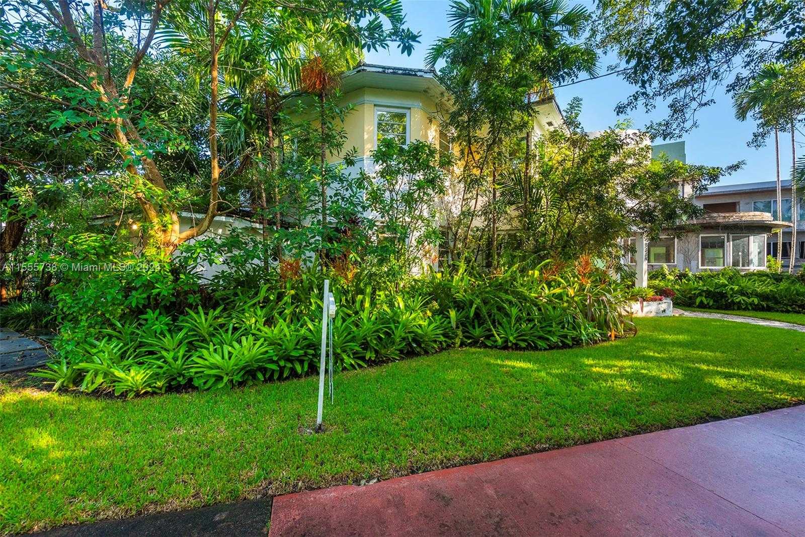 Small Image of 3440 NORTH MERIDIAN AVE, Miami Beach Number 2
