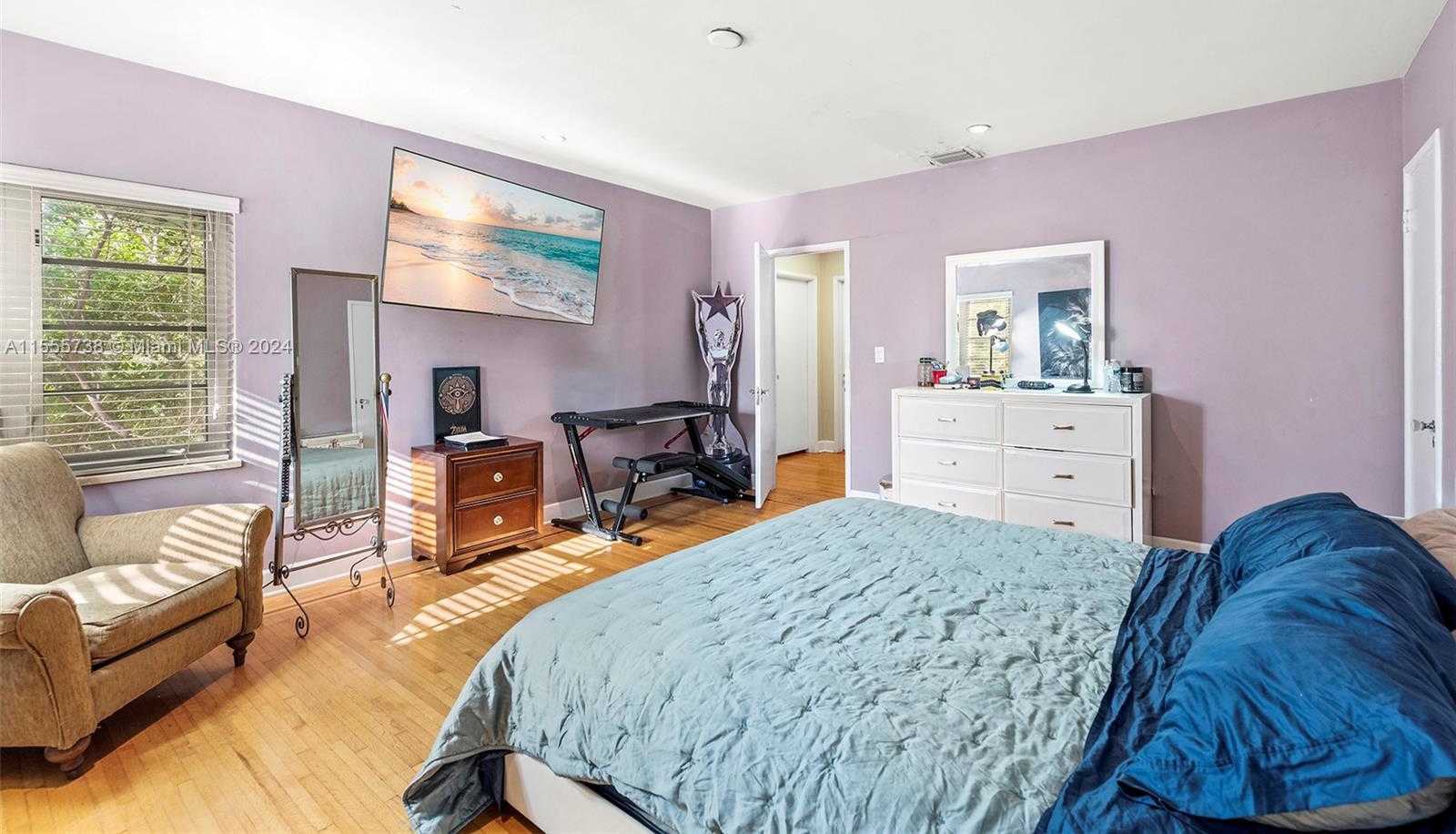 Small Image of 3440 NORTH MERIDIAN AVE, Miami Beach Number 20