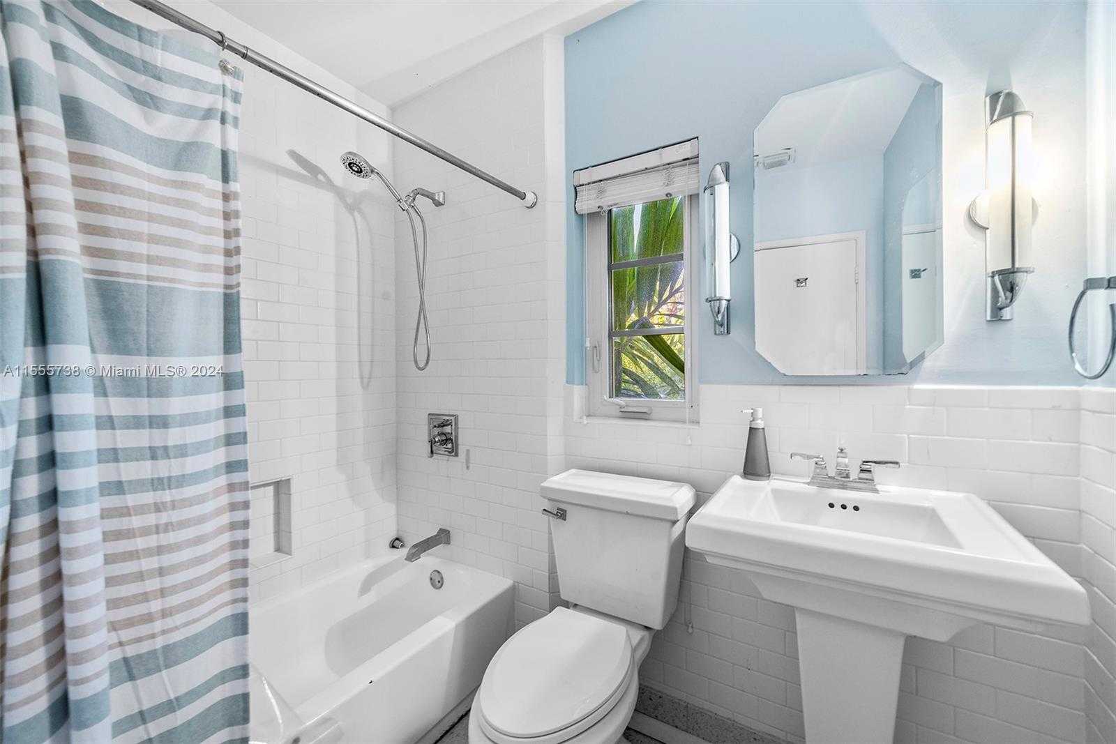 Small Image of 3440 NORTH MERIDIAN AVE, Miami Beach Number 27