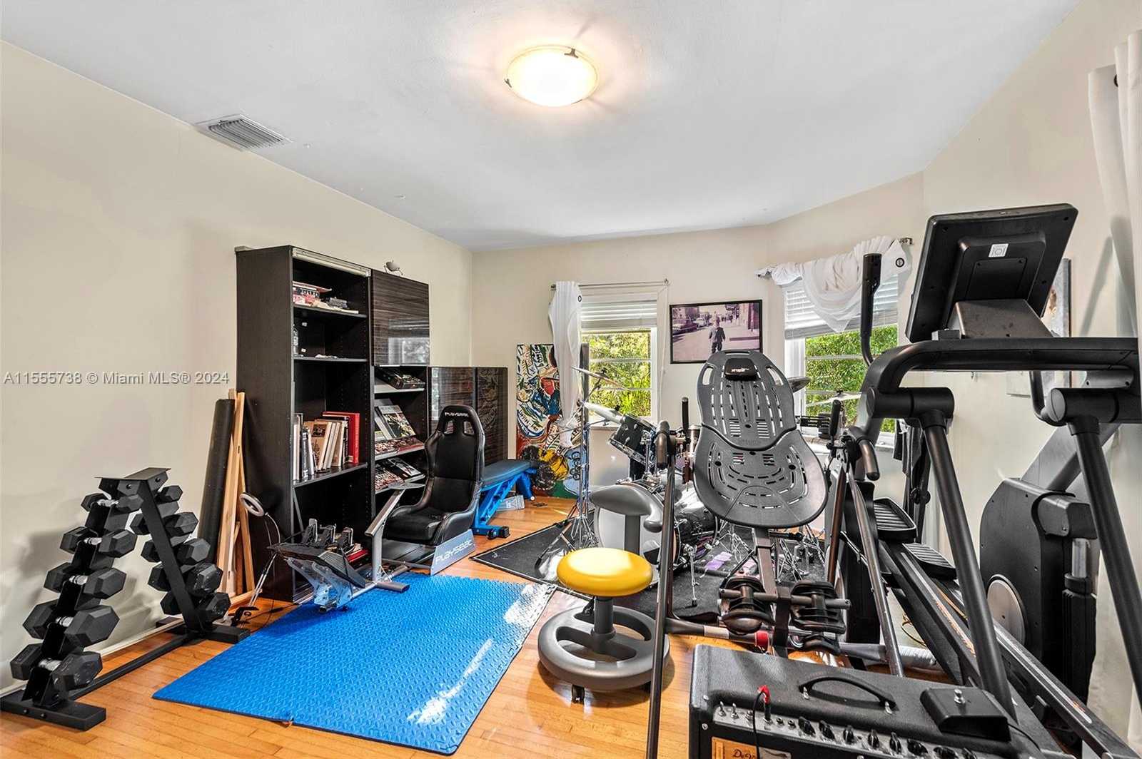 Small Image of 3440 NORTH MERIDIAN AVE, Miami Beach Number 29