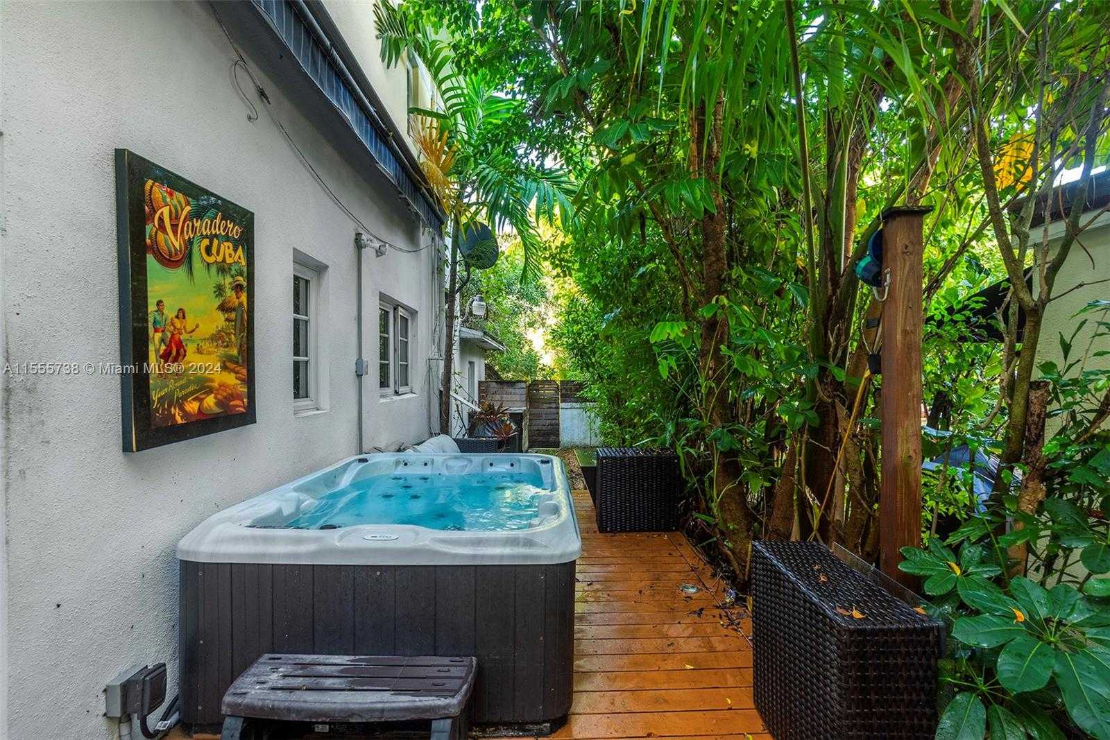 Small Image of 3440 NORTH MERIDIAN AVE, Miami Beach Number 33