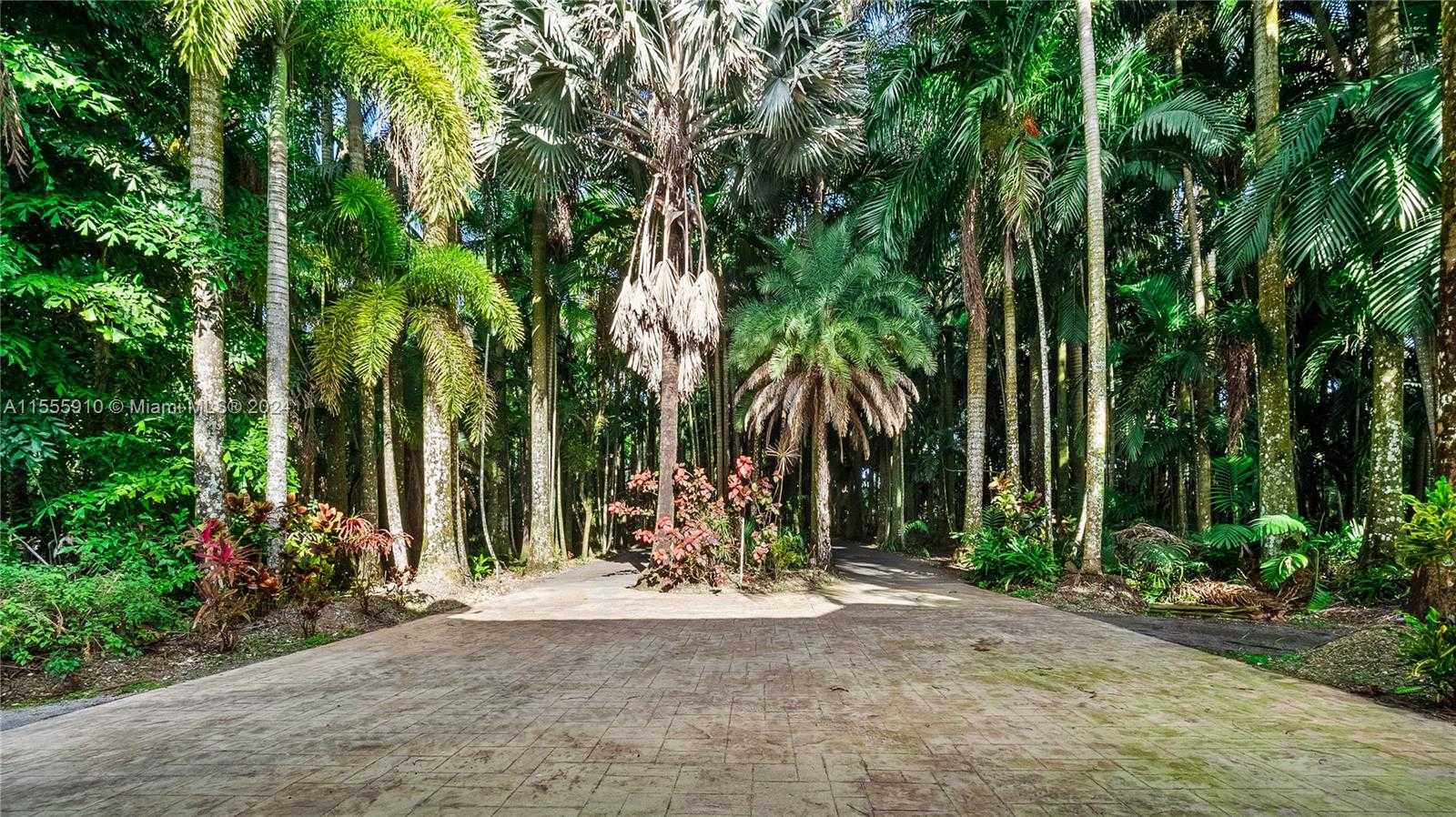 Small Image of 20551 SOUTH WEST 162ND AVE, Miami Number 57