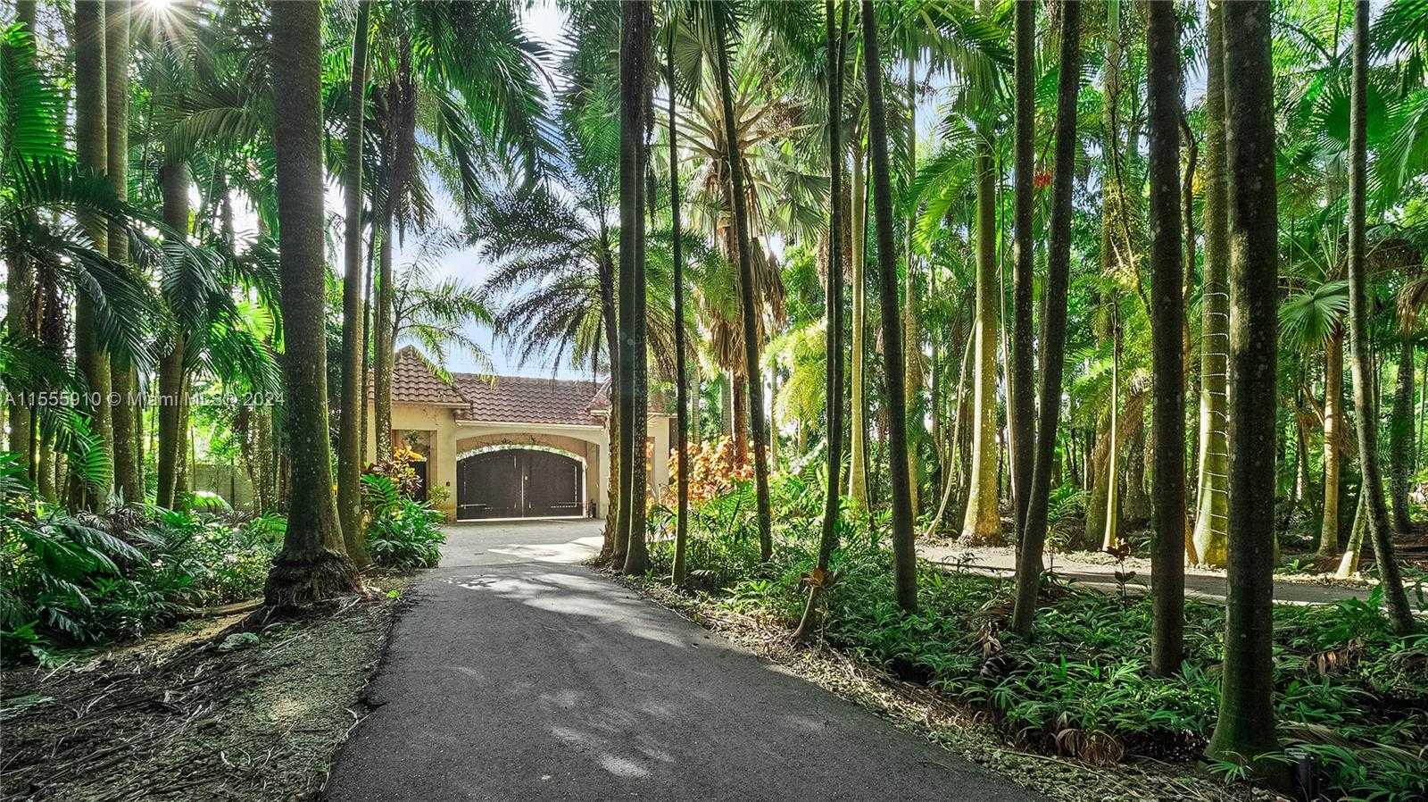 Small Image of 20551 SOUTH WEST 162ND AVE, Miami Number 60