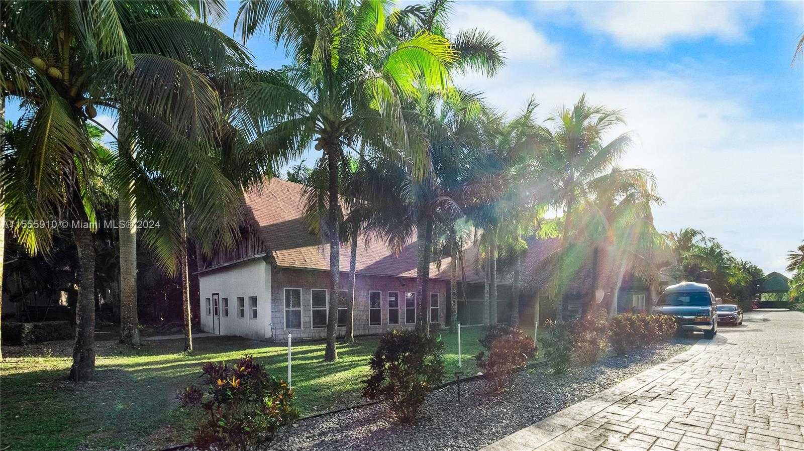 Small Image of 20551 SOUTH WEST 162ND AVE, Miami Number 71