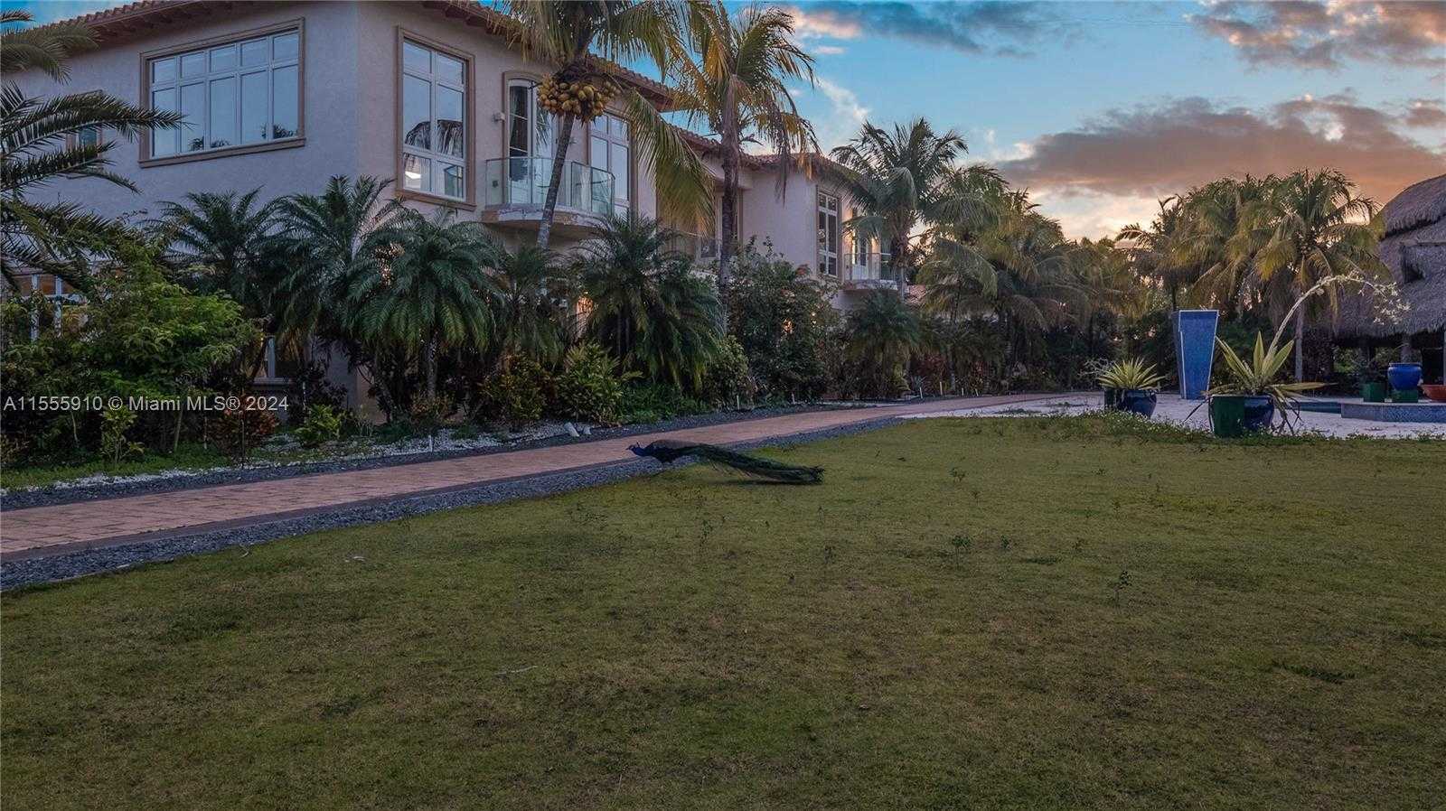 Small Image of 20551 SOUTH WEST 162ND AVE, Miami Number 76